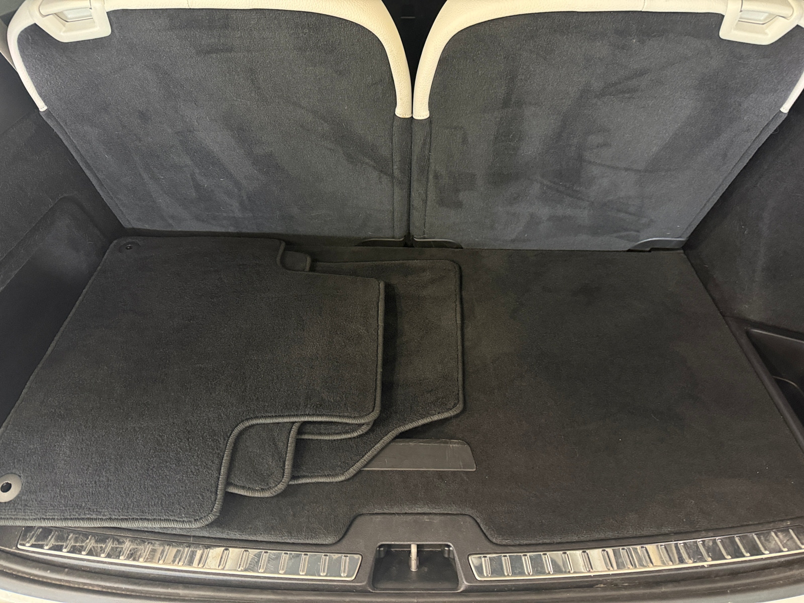 Thumbnail: 2024 Volvo XC90 - 6