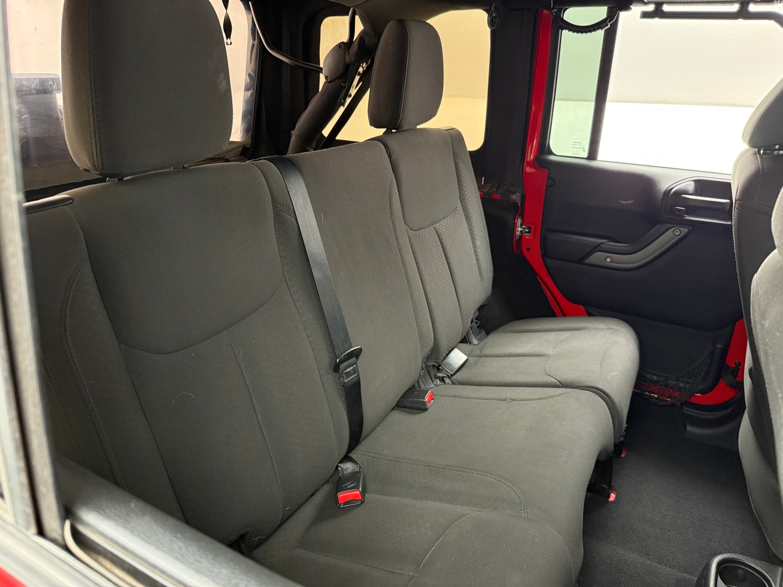 Thumbnail: 2016 Jeep Wrangler - 6