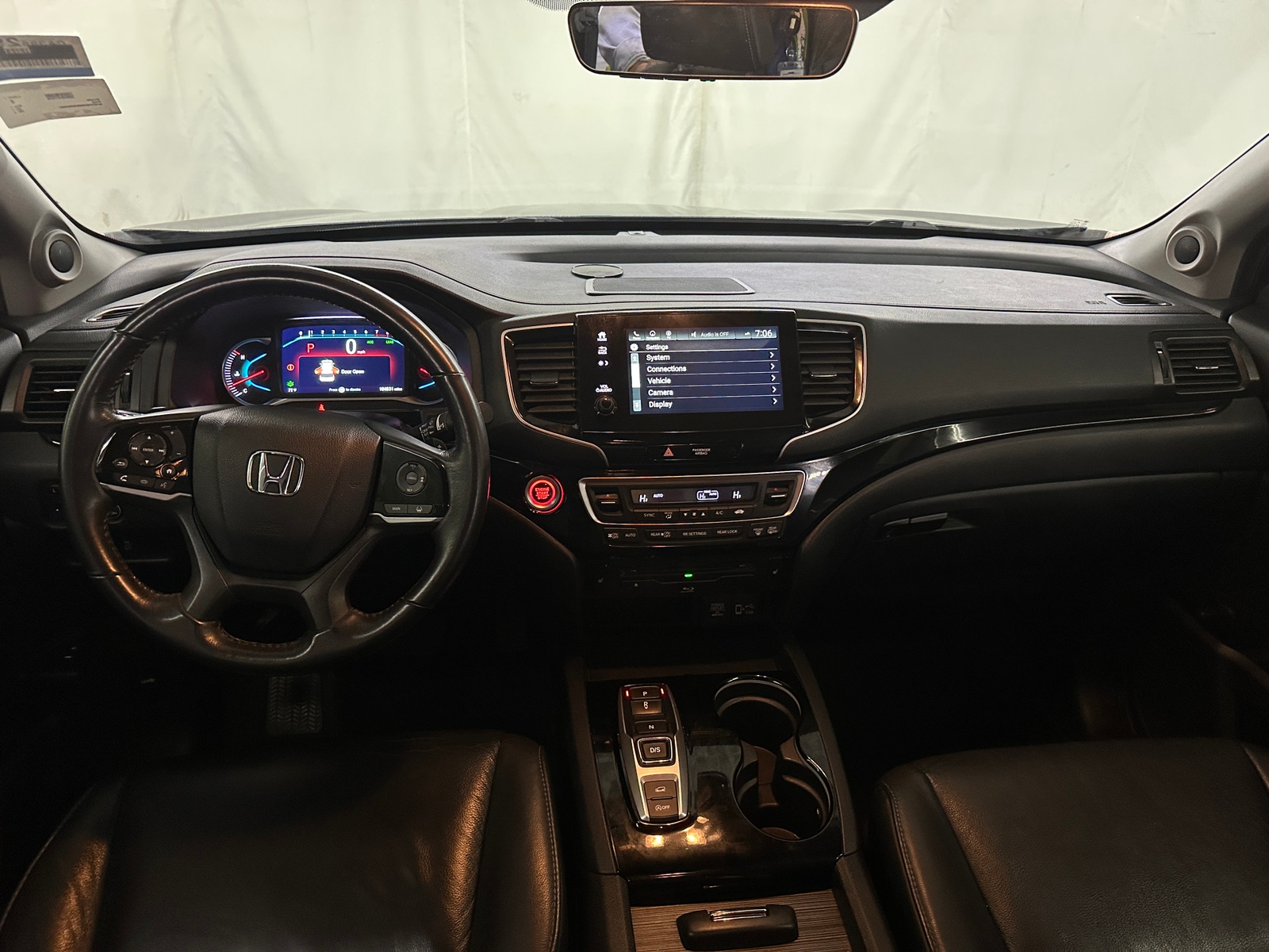 Thumbnail: 2019 Honda Pilot - 2