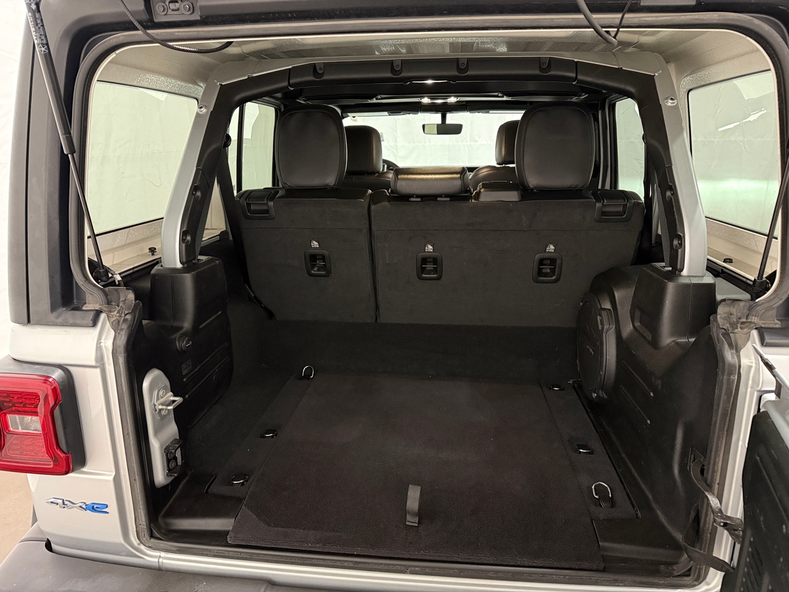 Thumbnail: 2023 Jeep Wrangler - 6