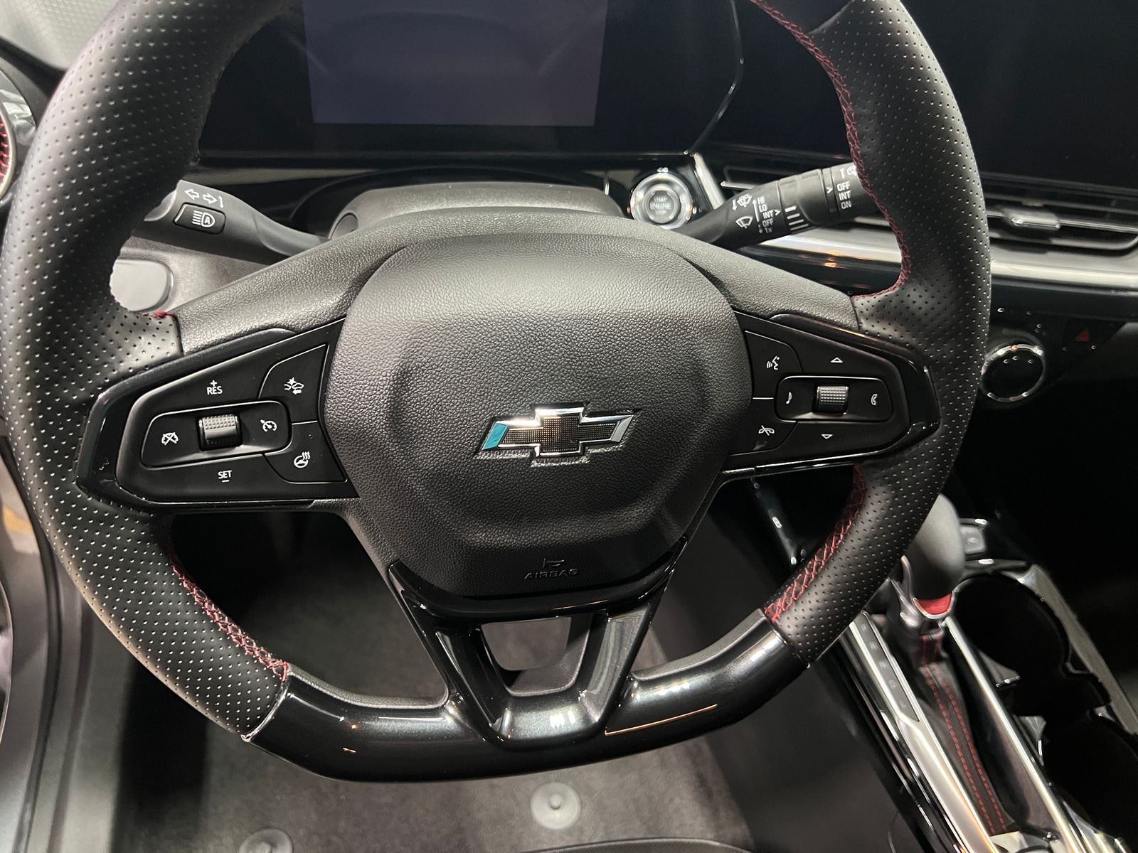 Thumbnail: 2025 Chevrolet Trax - 4