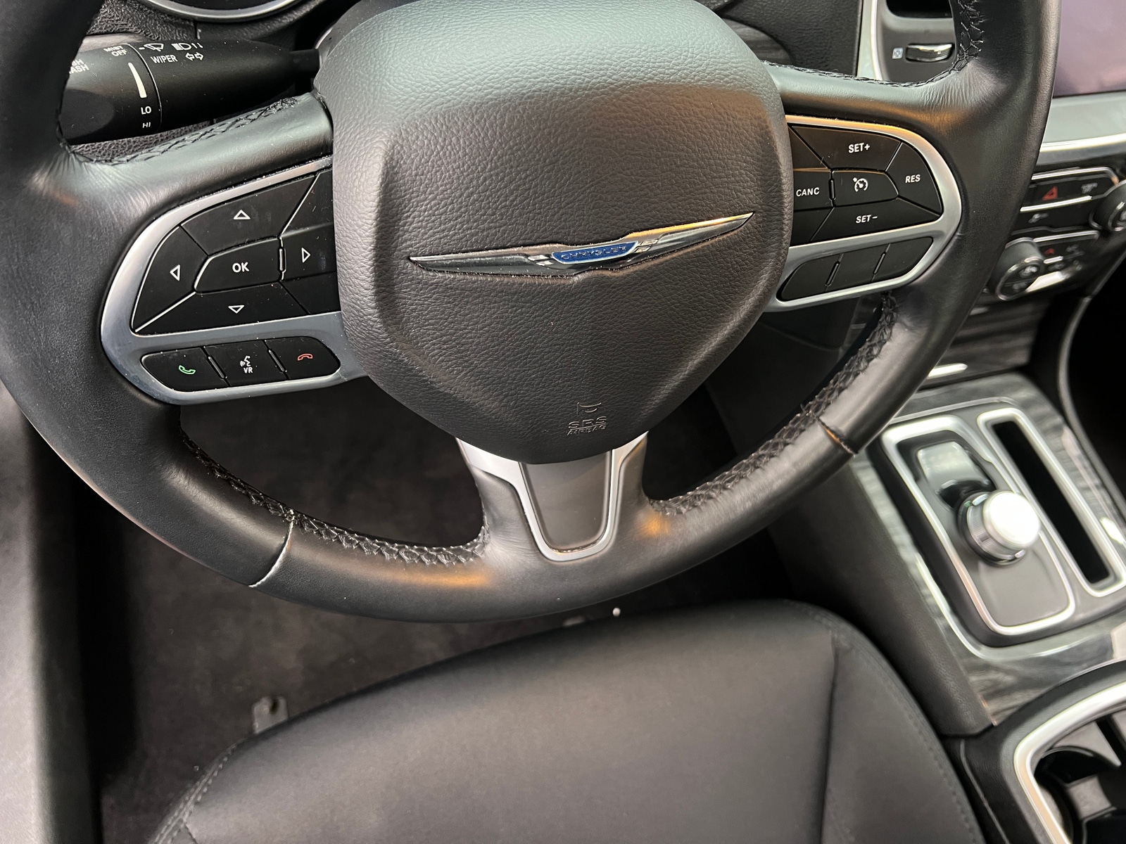 Thumbnail: 2021 Chrysler 300 - 5