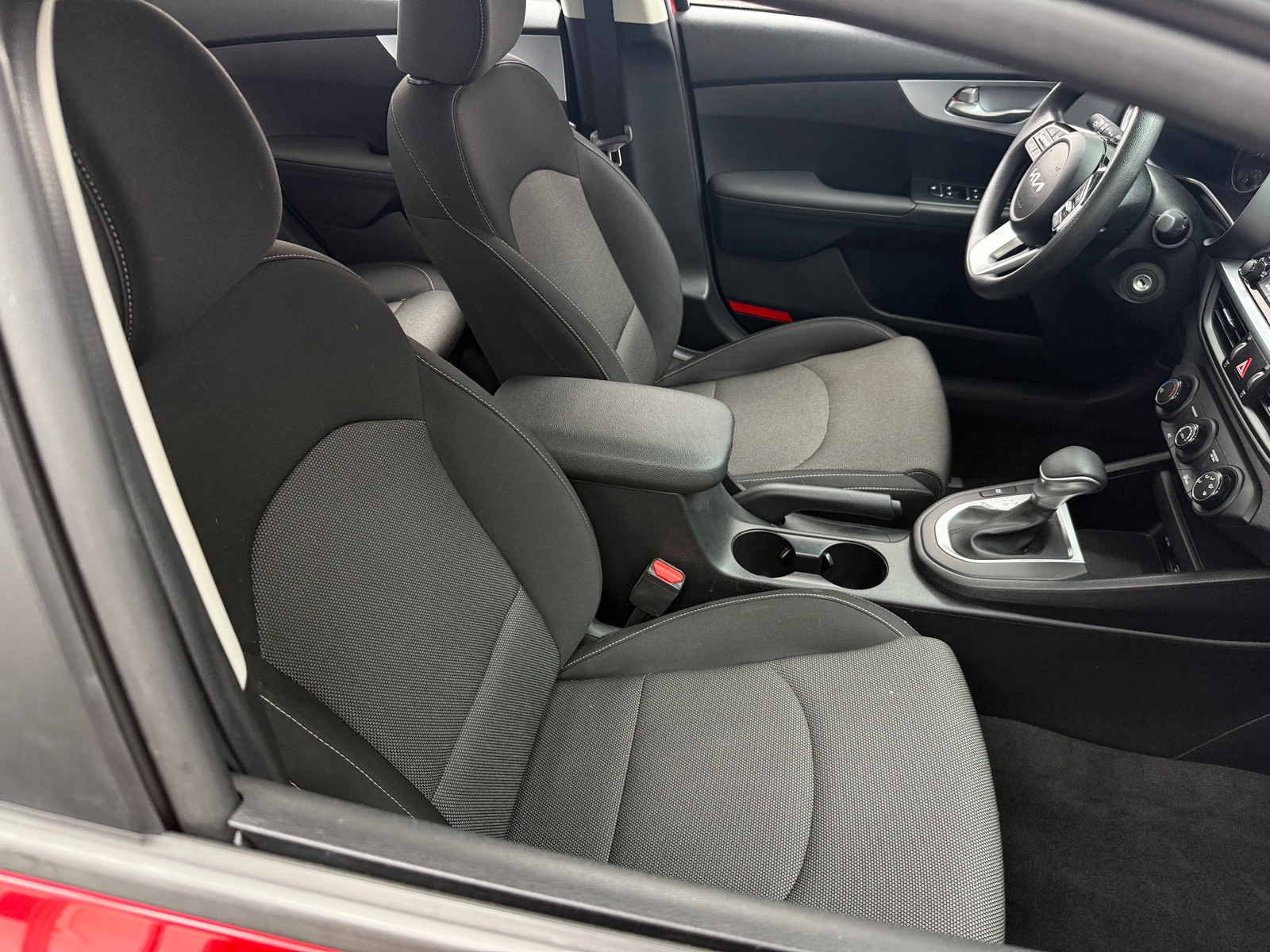 Thumbnail: 2024 Kia Forte - 2