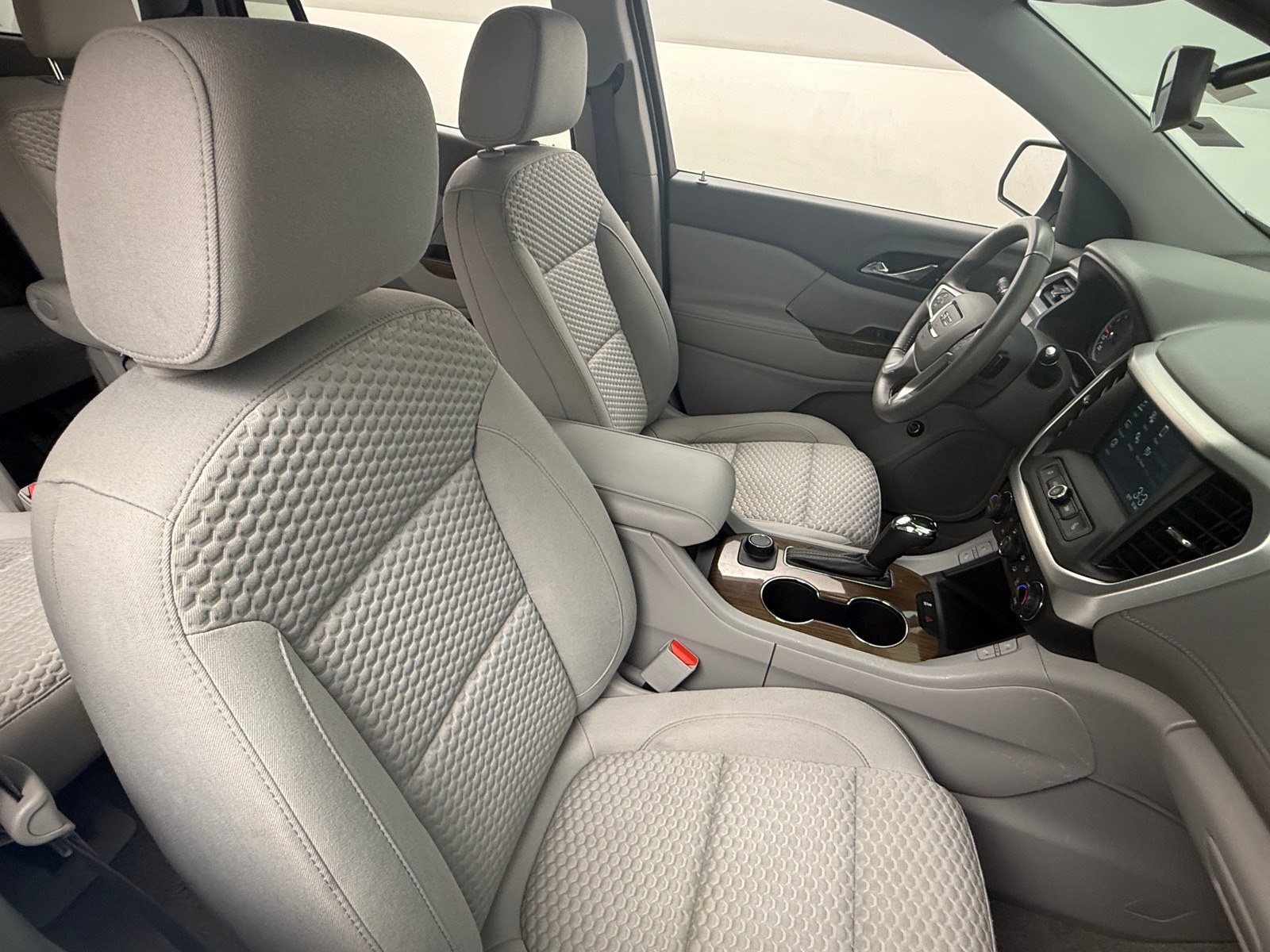 Thumbnail: 2018 GMC Acadia - 2