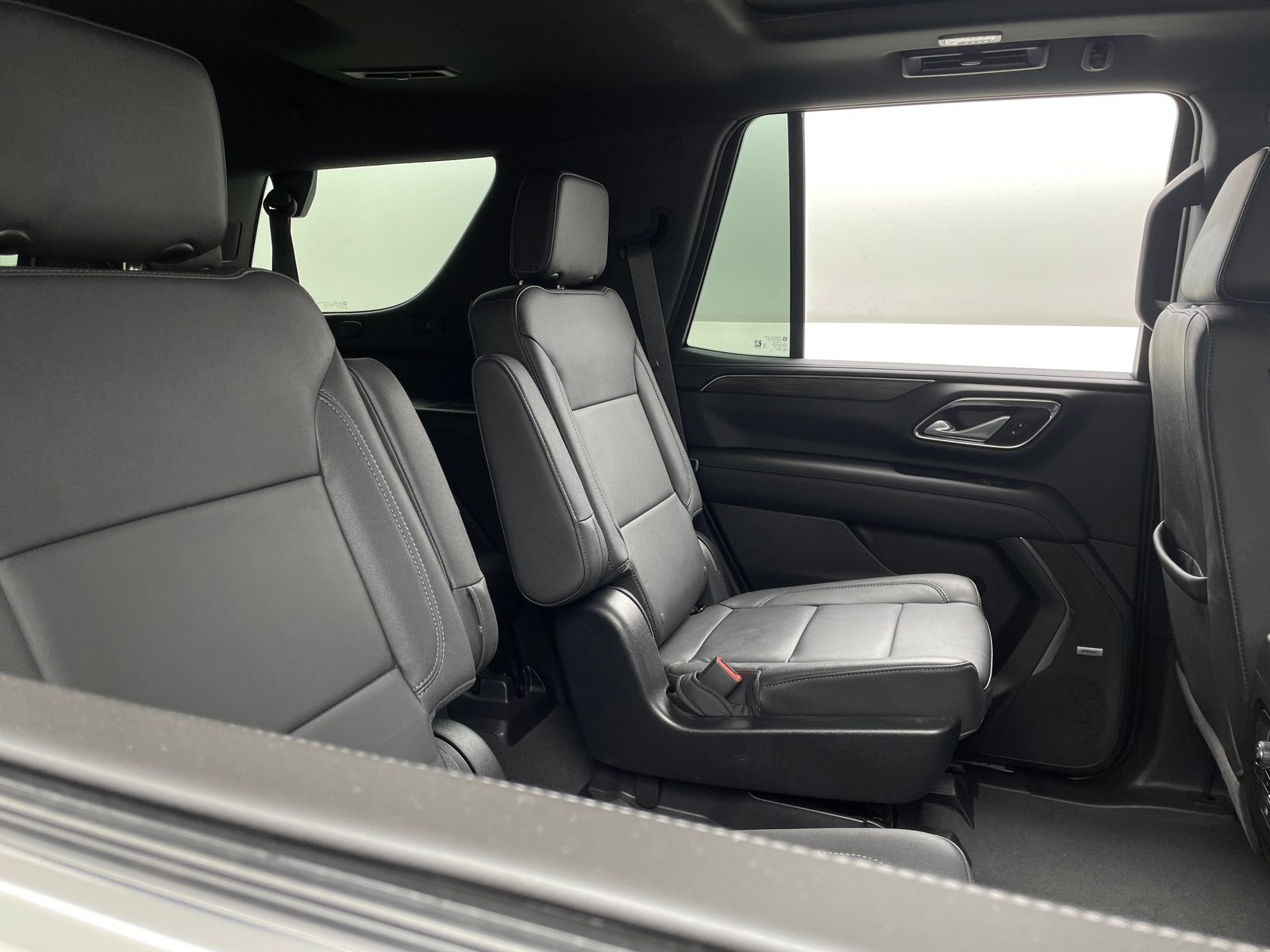 Thumbnail: 2022 Chevrolet Tahoe - 5