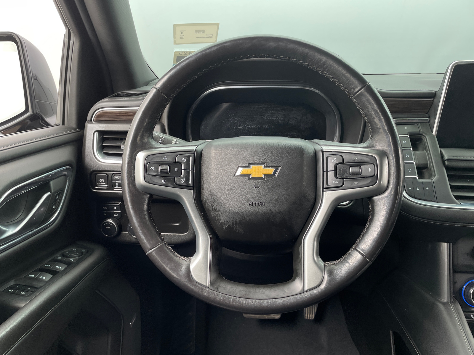 Thumbnail: 2022 Chevrolet Tahoe - 4