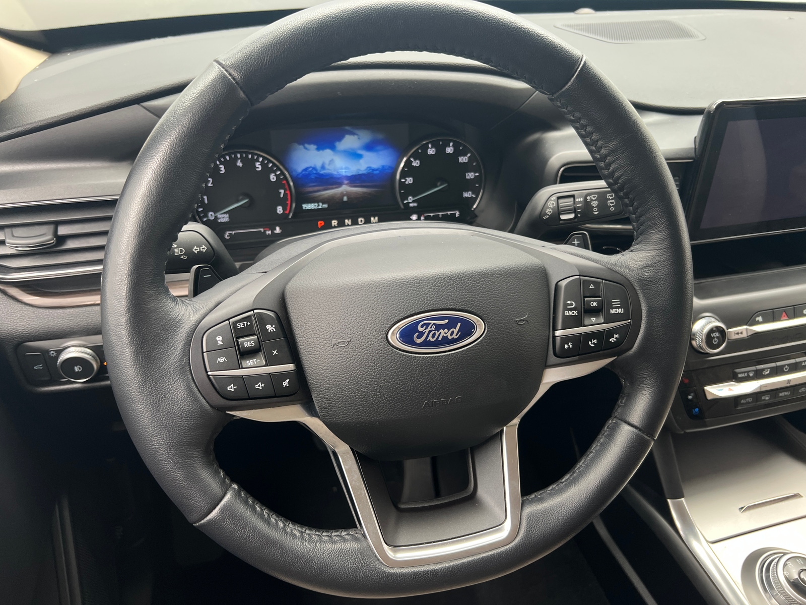 Thumbnail: 2020 Ford Explorer - 4