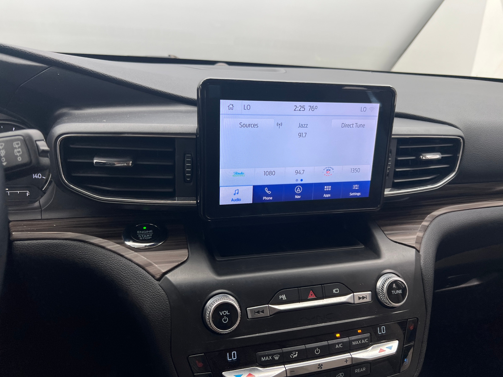 Thumbnail: 2020 Ford Explorer - 3