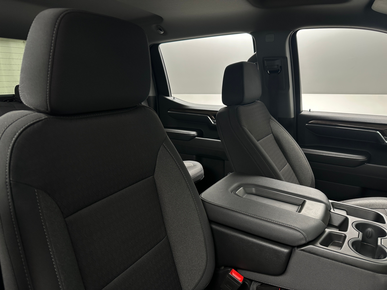 Thumbnail: 2024 Chevrolet Silverado 1500 - 2