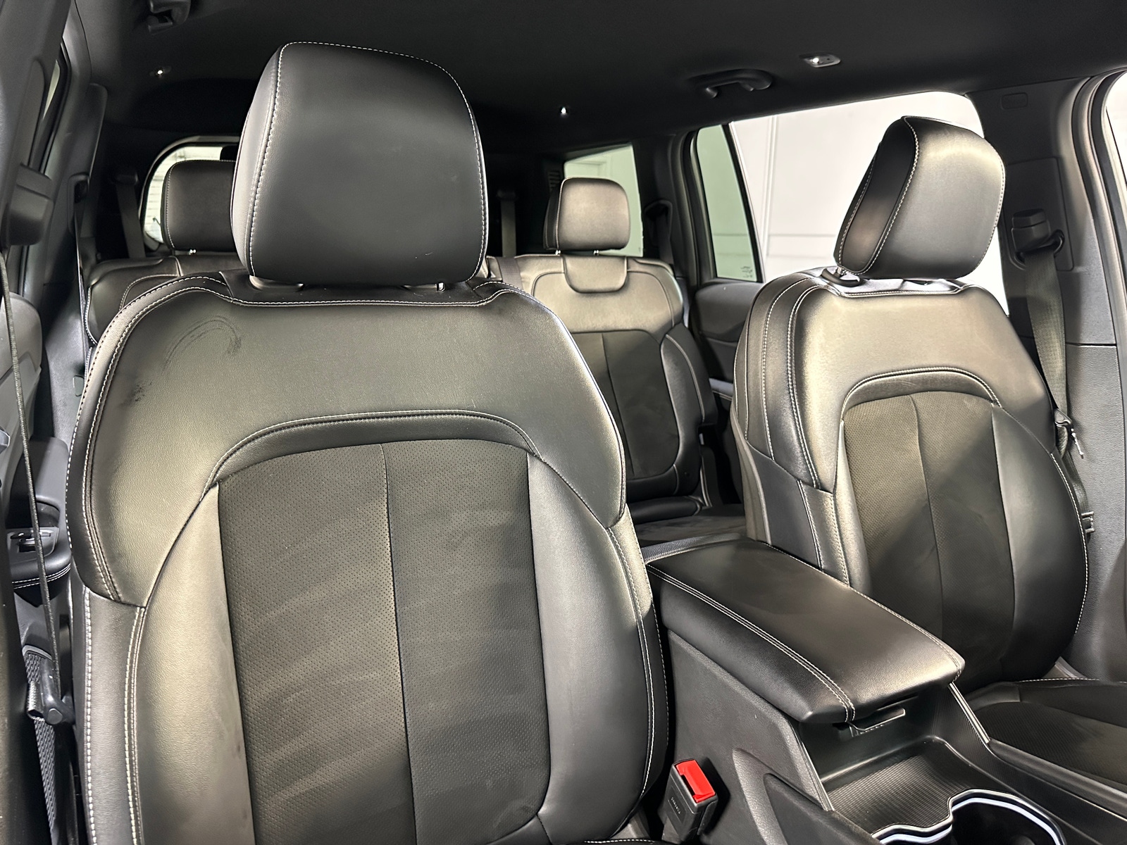 Thumbnail: 2024 Jeep Grand Cherokee L - 2