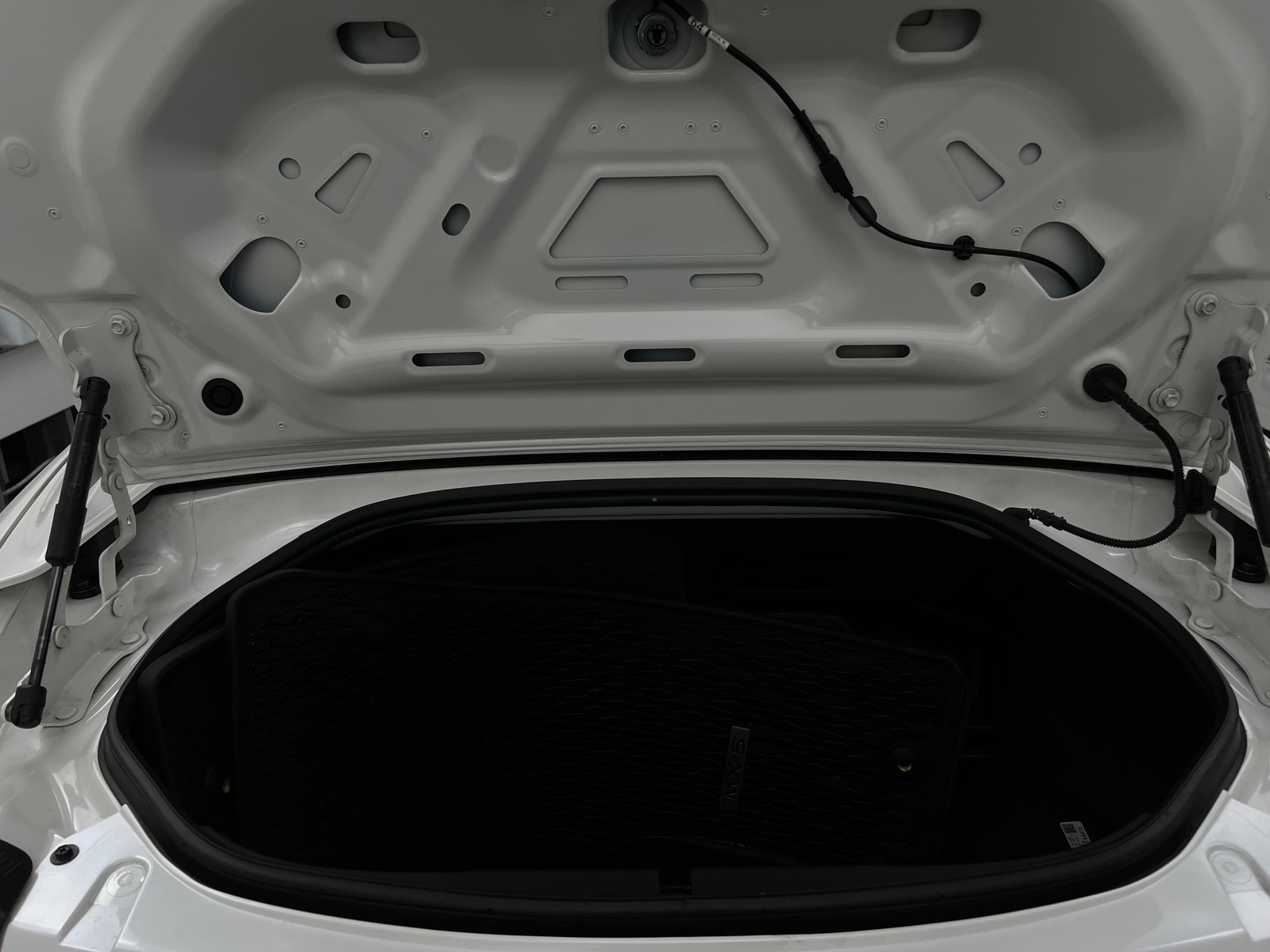 Thumbnail: 2023 Mazda MX-5 Miata - 5