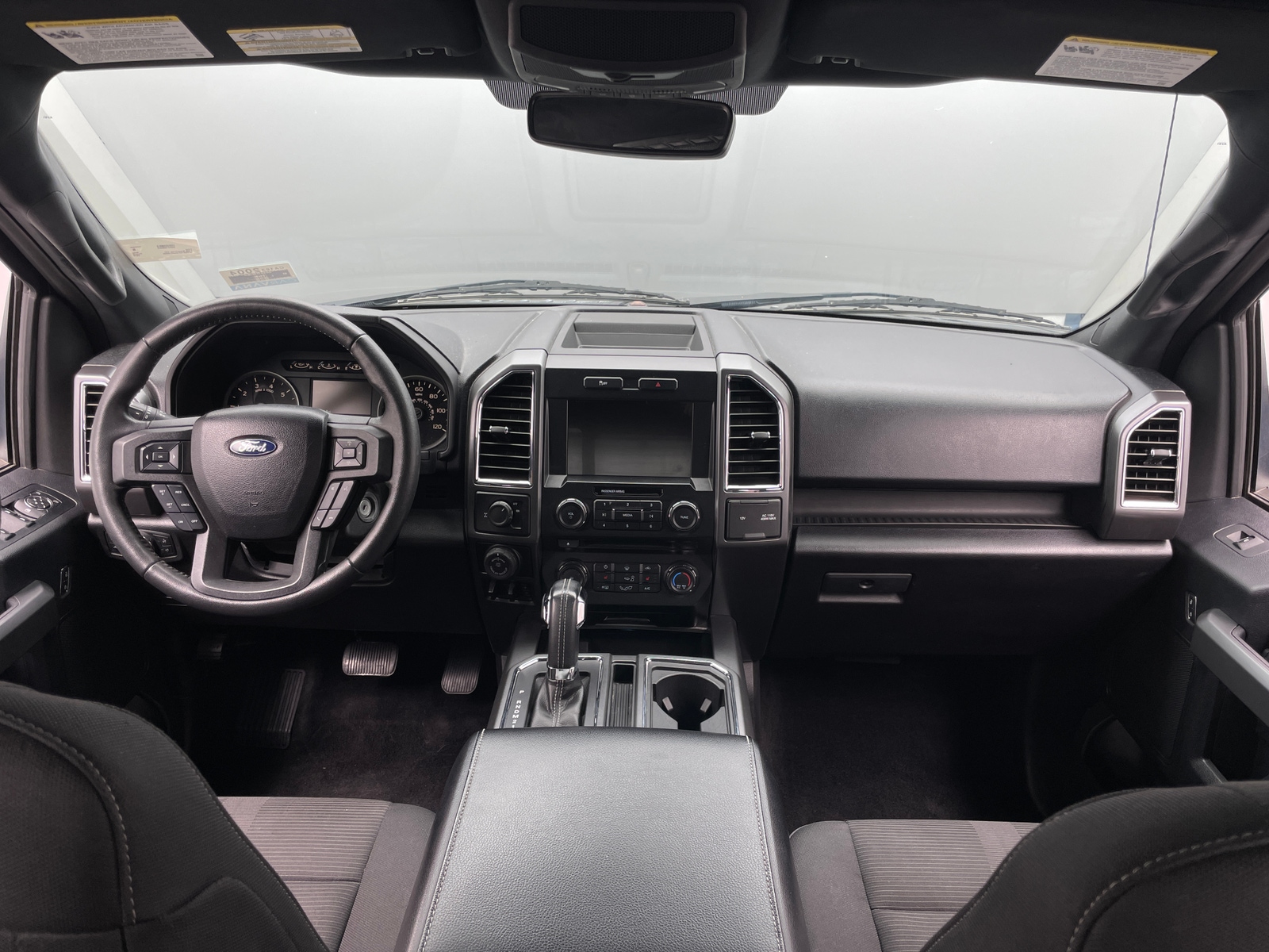 Thumbnail: 2017 Ford Econoline - 3