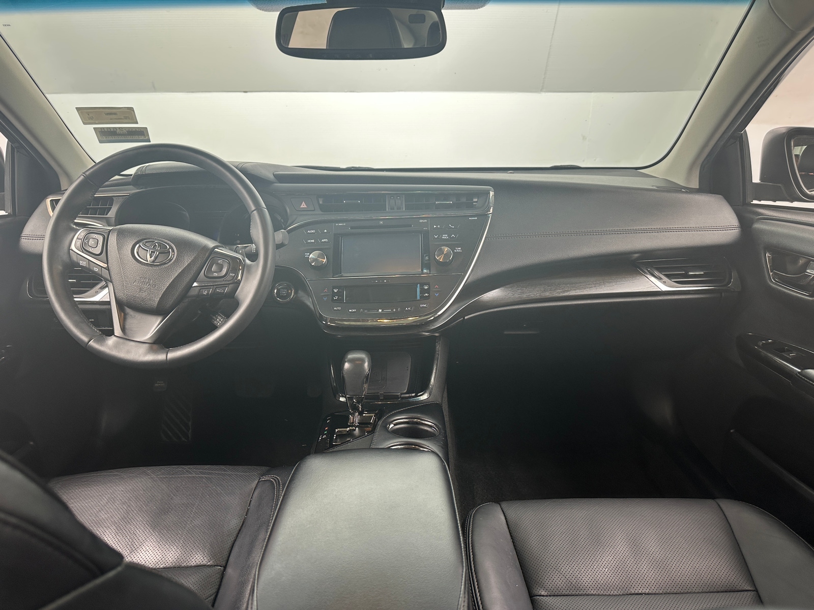 Thumbnail: 2016 Toyota Avalon - 2