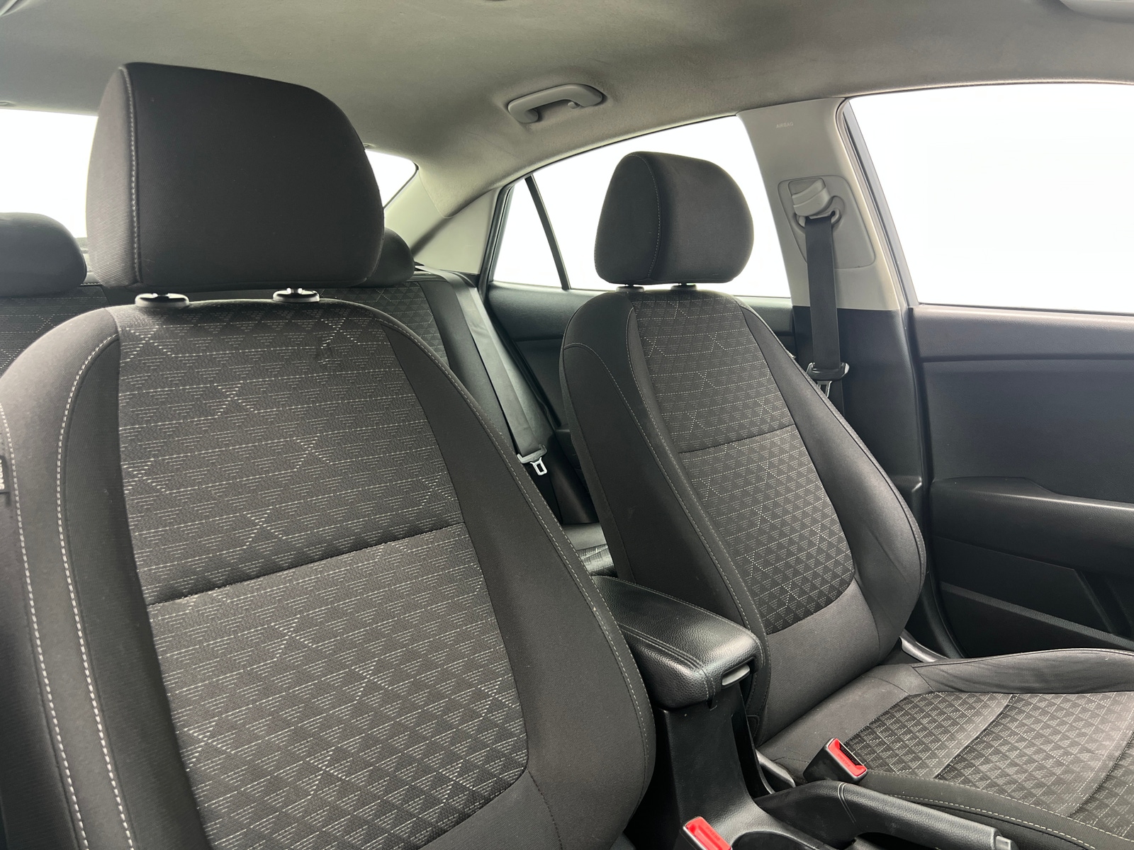 Thumbnail: 2019 Kia Rio - 2