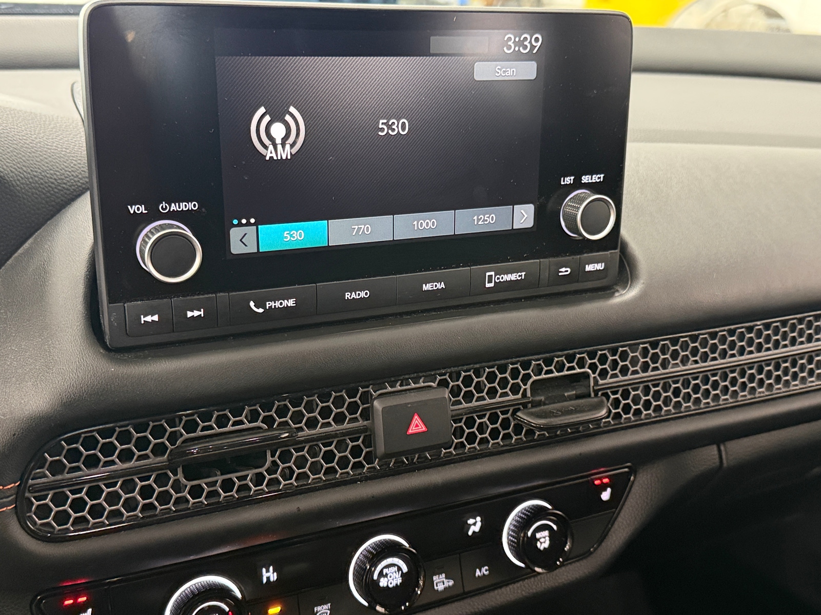 Thumbnail: 2024 Honda HR-V - 4