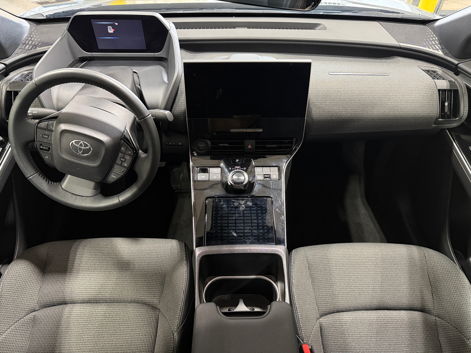 Thumbnail: 2024 Toyota bZ4X - 2