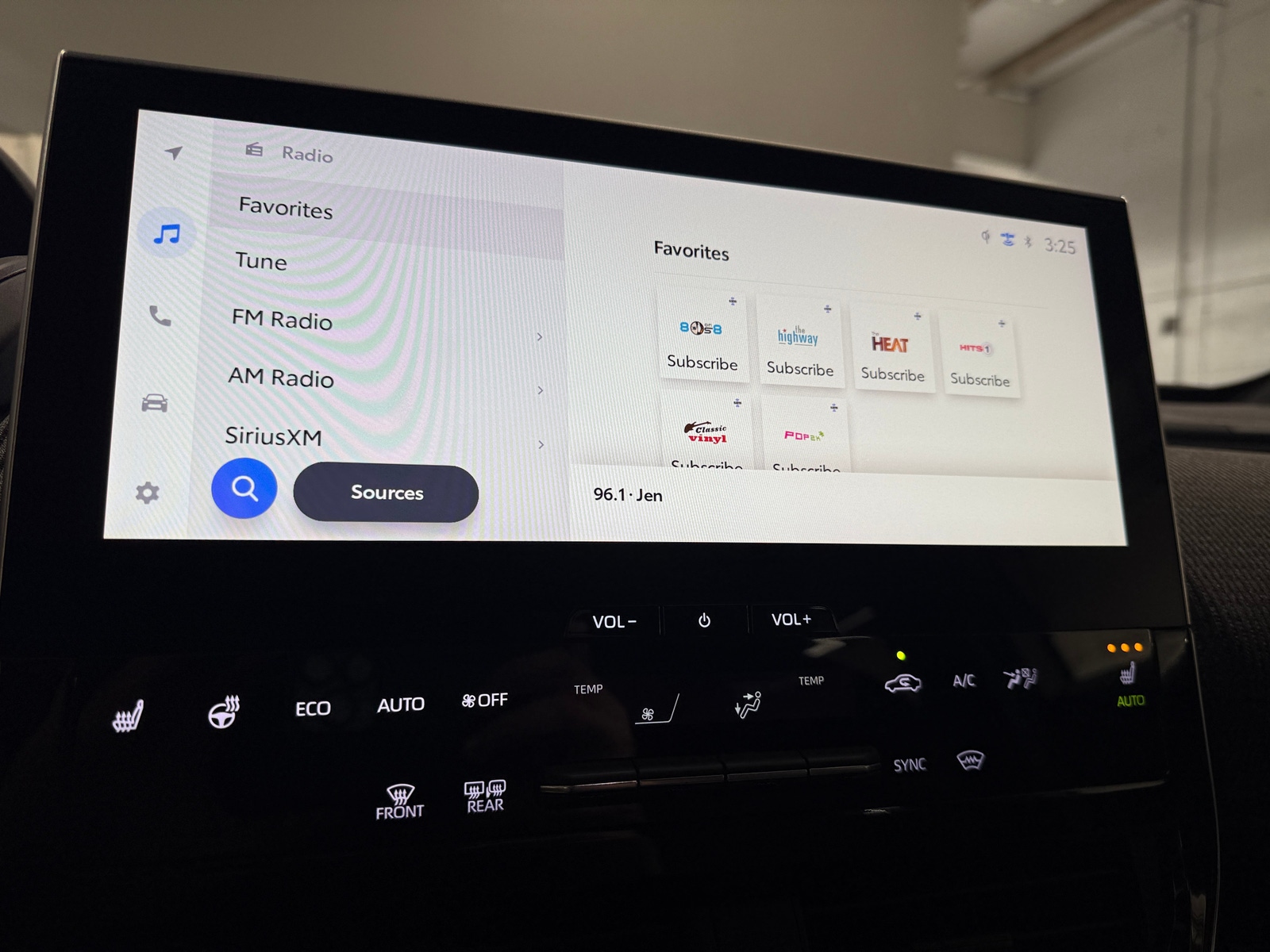 Thumbnail: 2024 Toyota bZ4X - 3