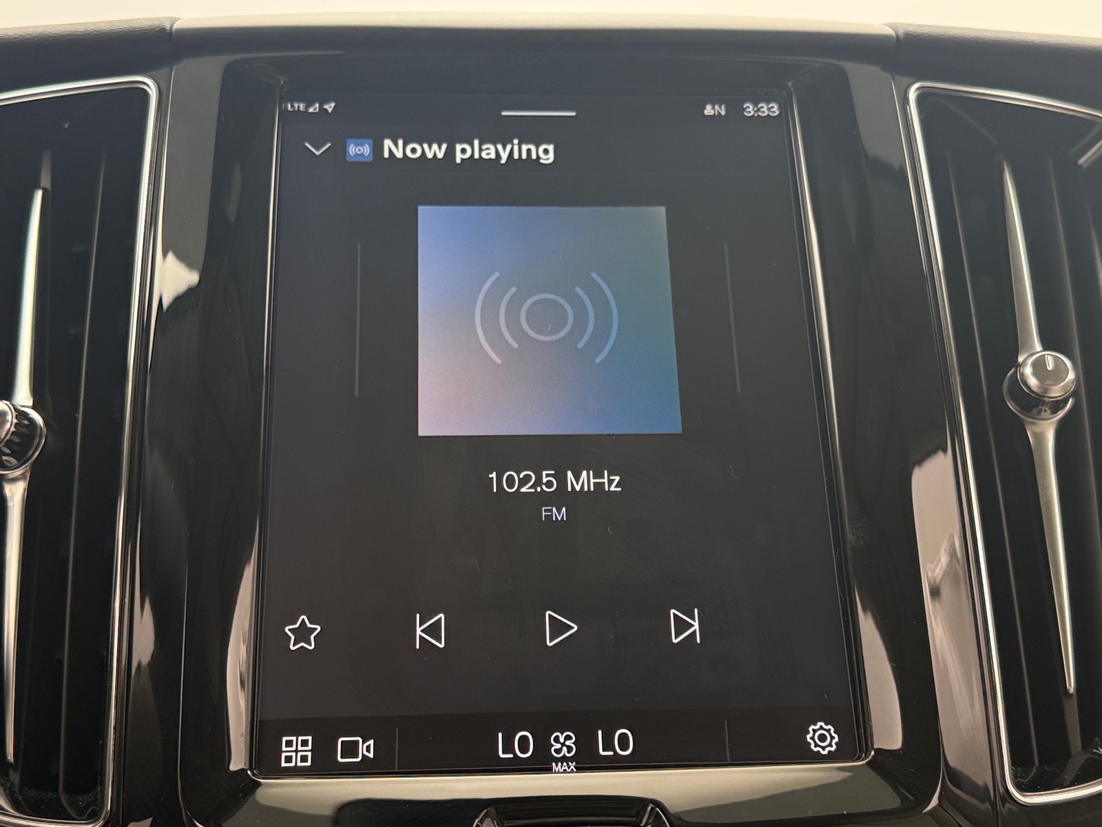 Thumbnail: 2022 Volvo XC60 - 4