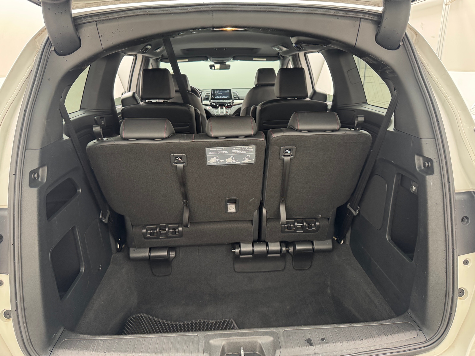 Thumbnail: 2023 Honda Odyssey - 6