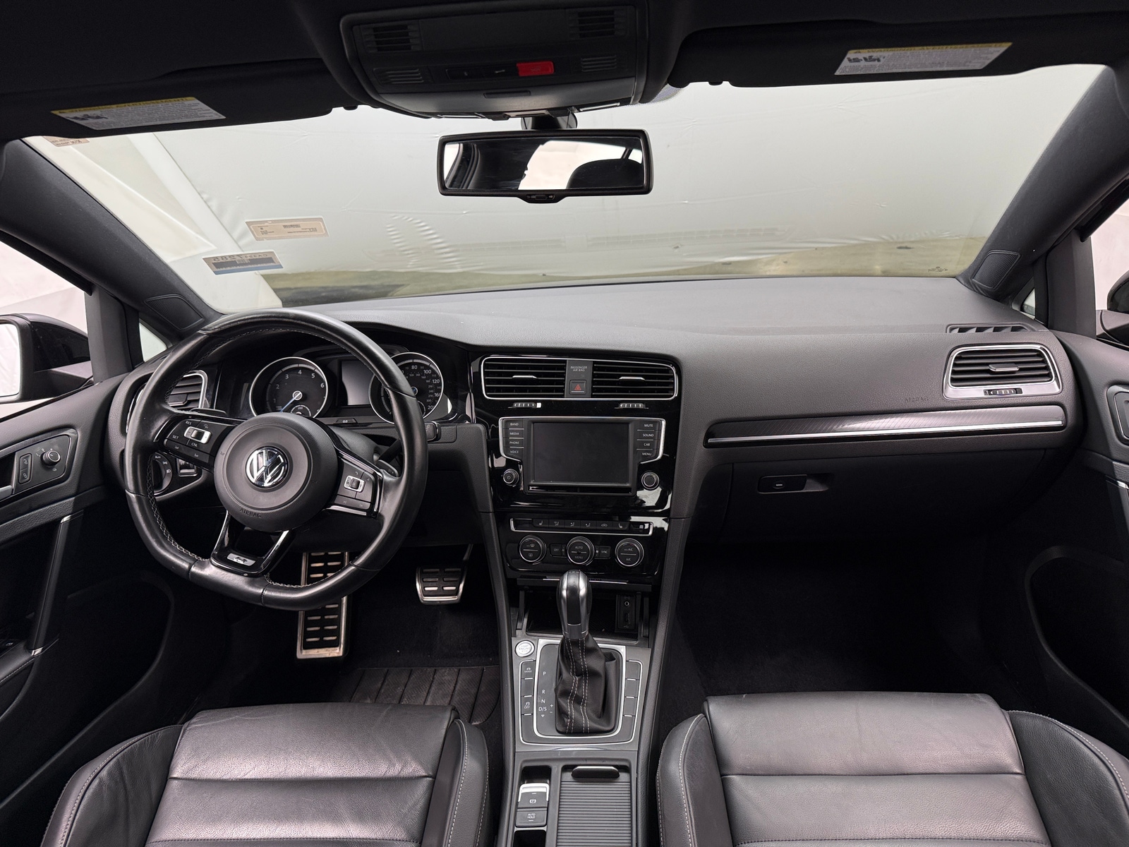 Thumbnail: 2016 Volkswagen Golf - 2