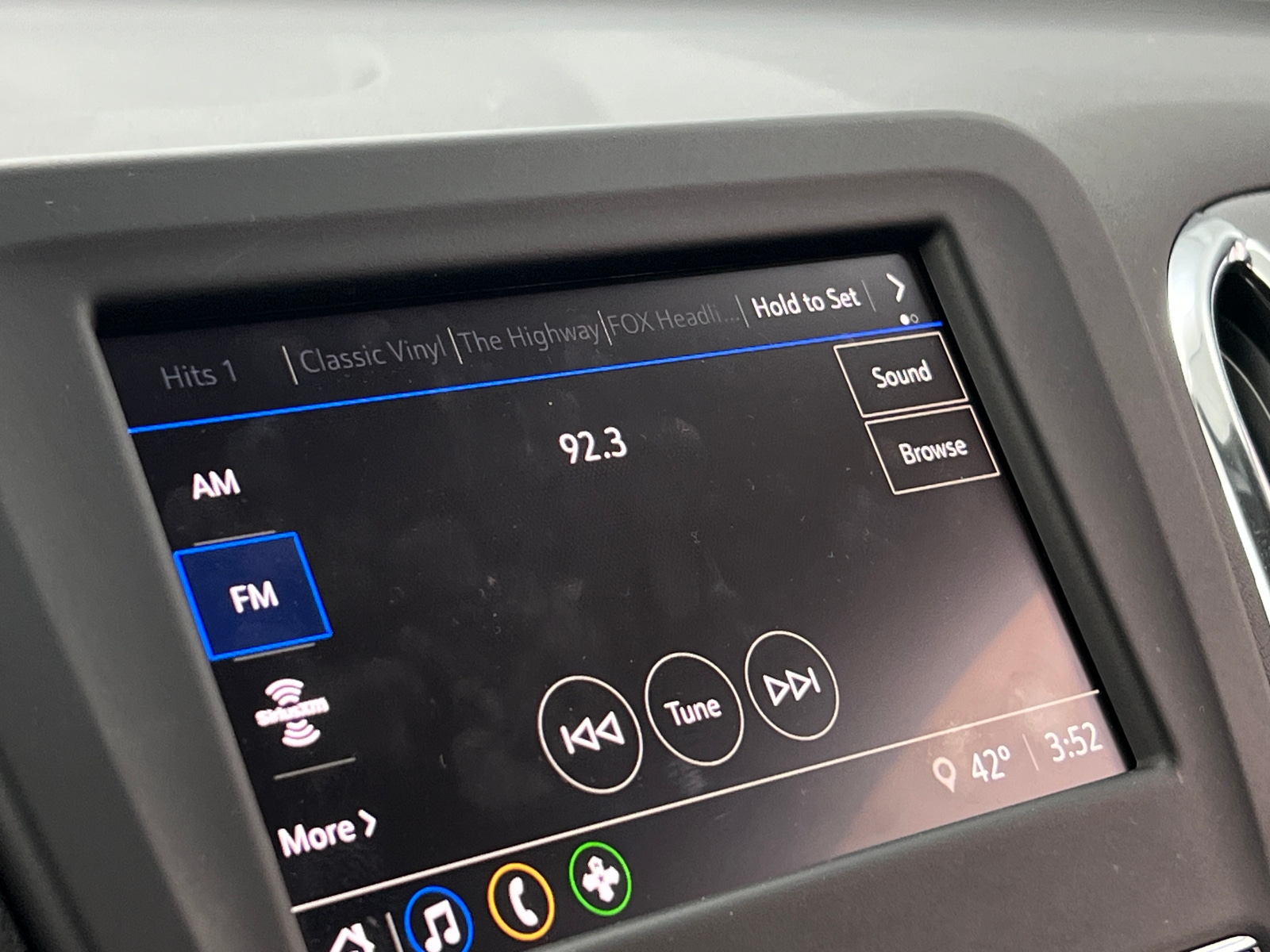 Thumbnail: 2024 Chevrolet Equinox - 4