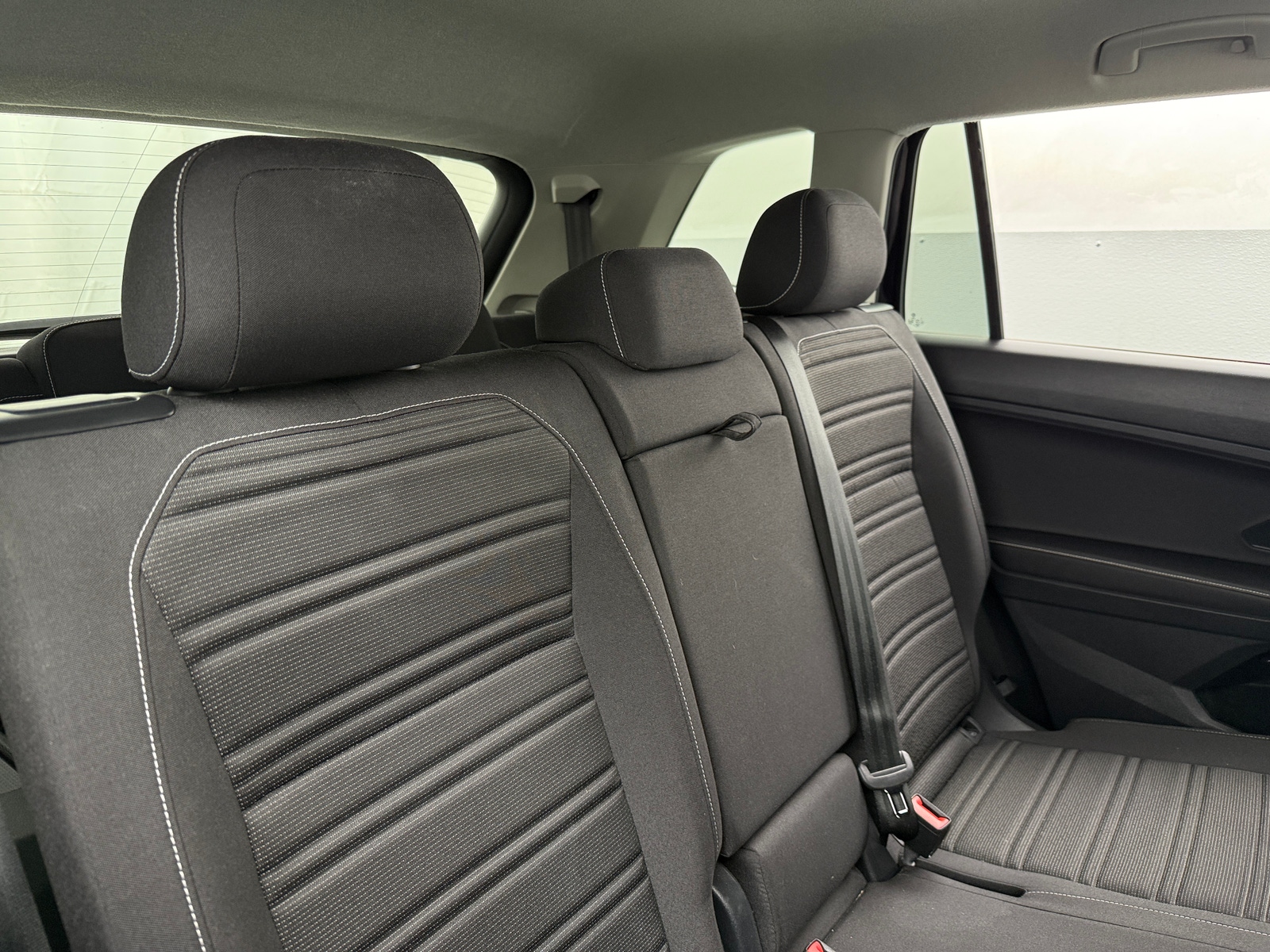 Thumbnail: 2022 Volkswagen Tiguan - 6