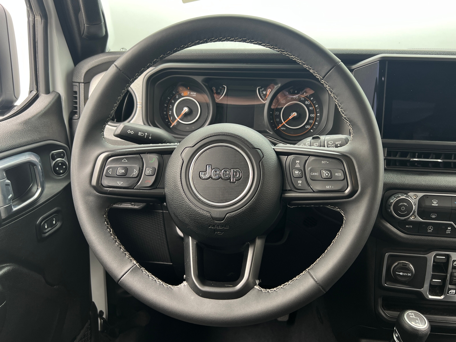 Thumbnail: 2025 Jeep Wrangler - 5