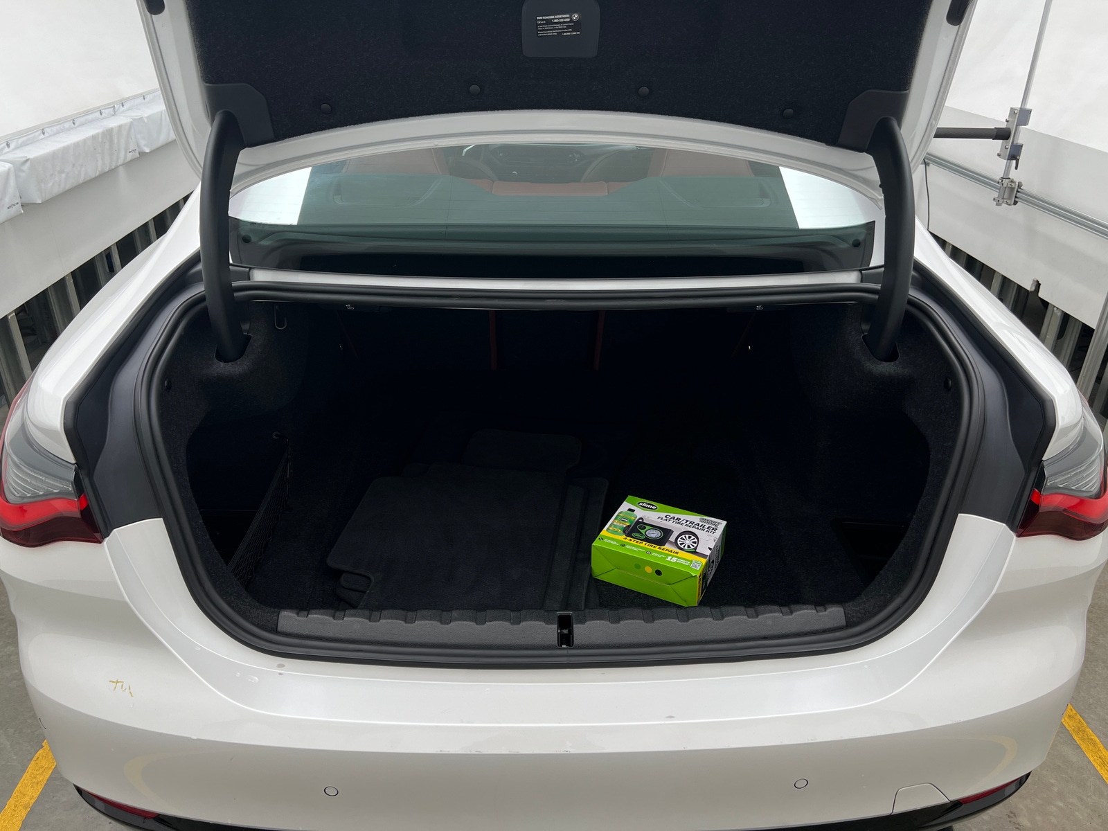 Thumbnail: 2025 BMW 4 Series - 4