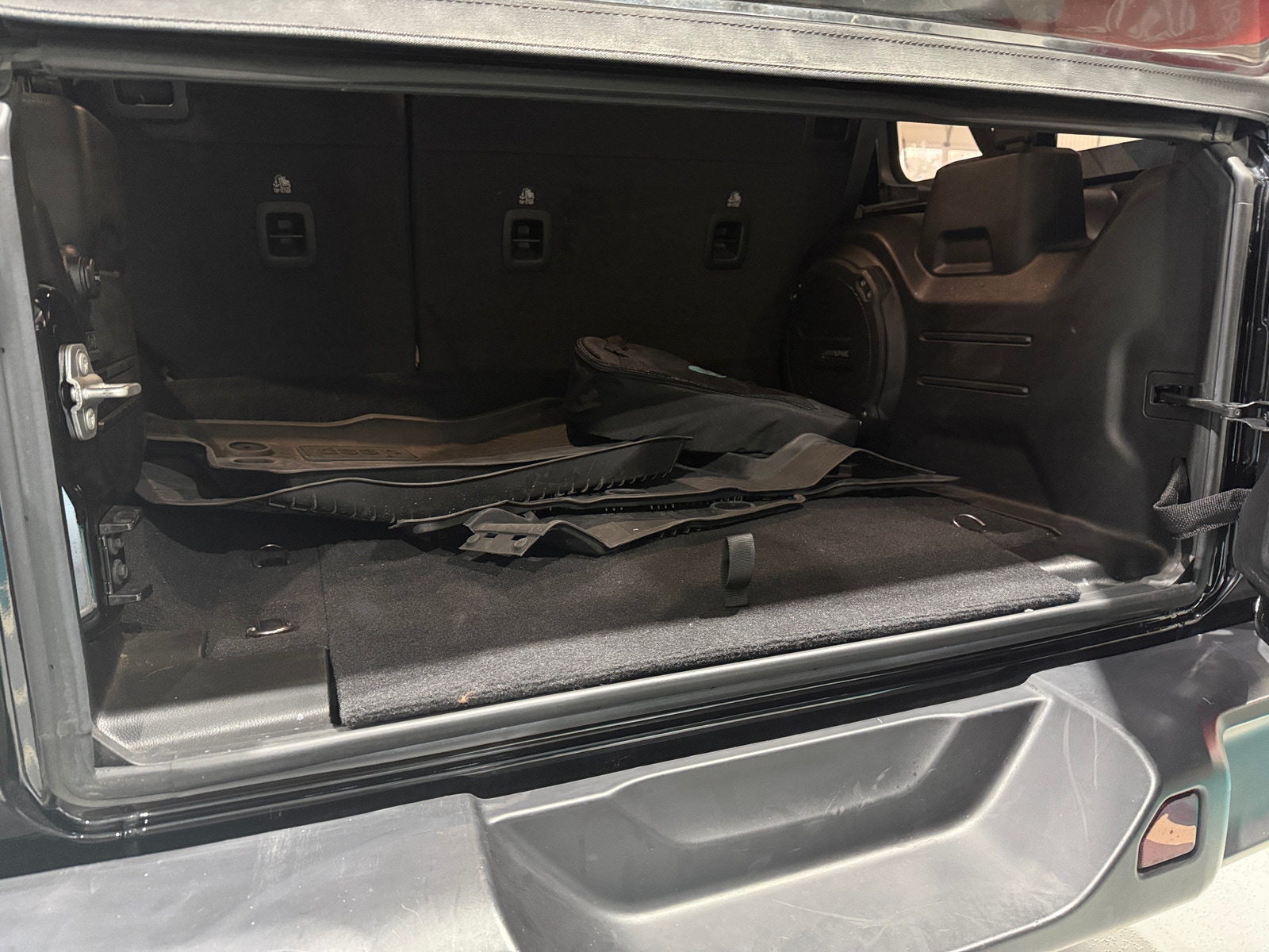 Thumbnail: 2023 Jeep Wrangler - 7