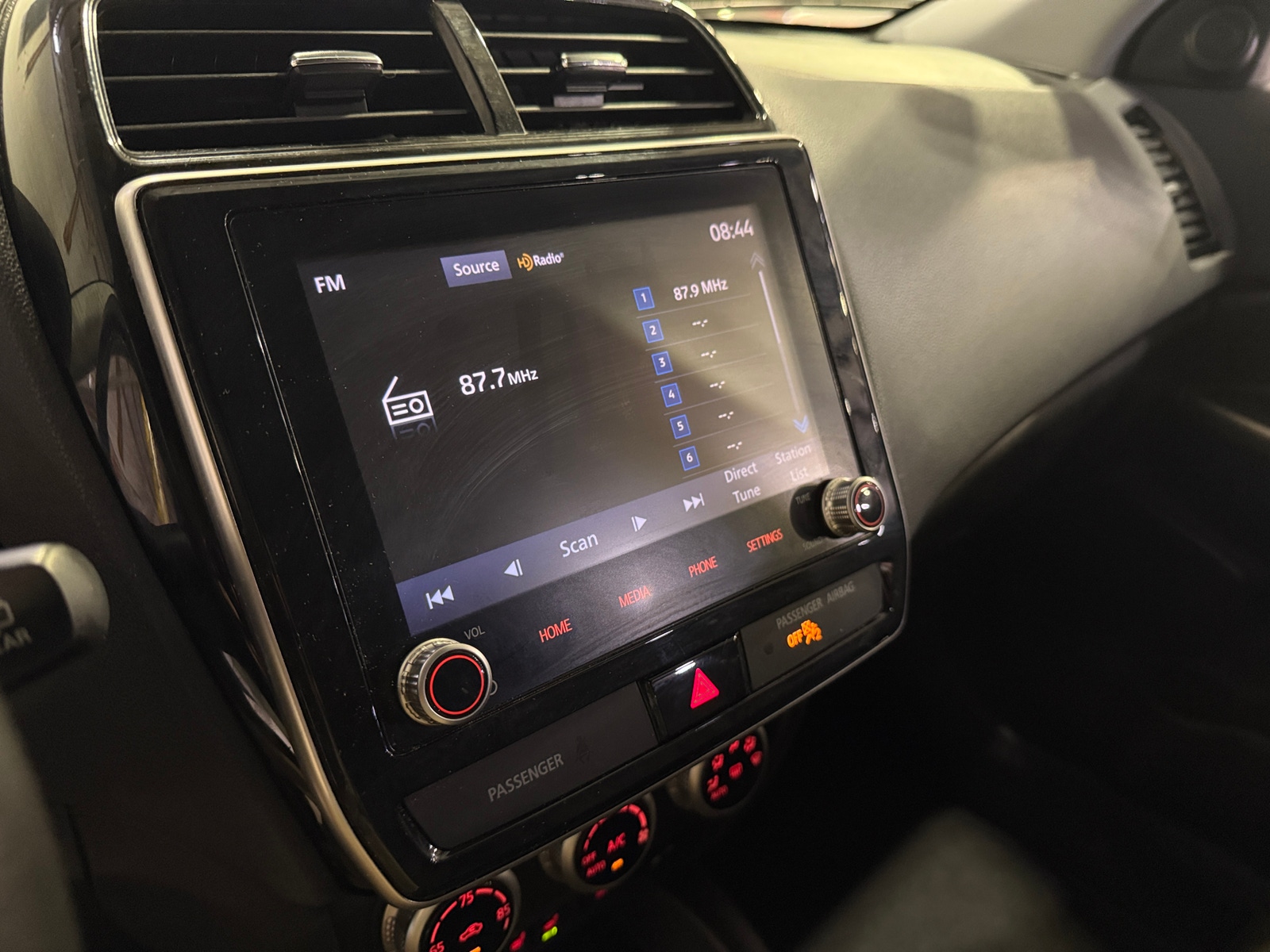 Thumbnail: 2020 Mitsubishi Outlander Sport - 4