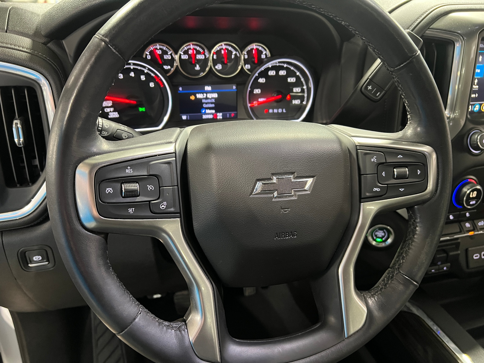 Thumbnail: 2019 Chevrolet Silverado 1500 - 4