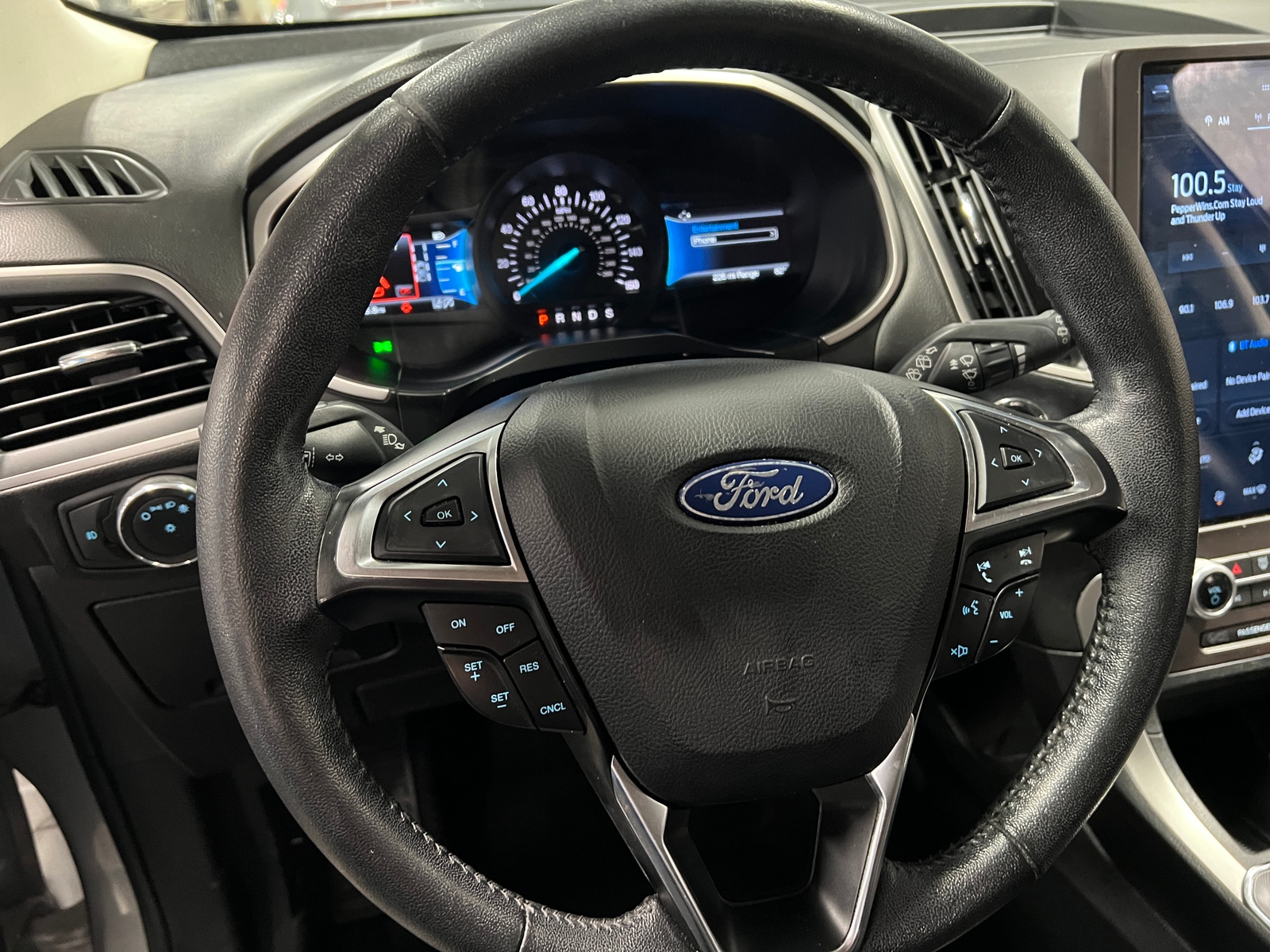 Thumbnail: 2021 Ford Edge - 4