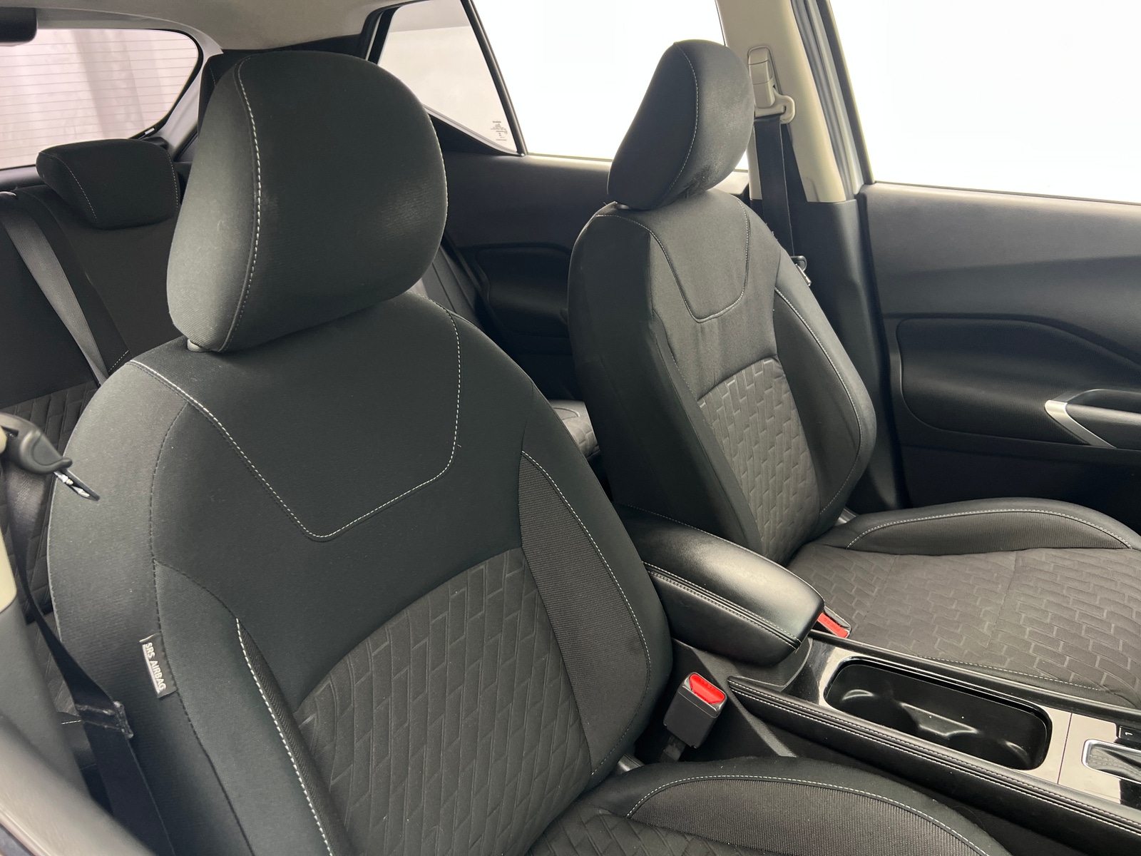 Thumbnail: 2023 Nissan Kicks - 2