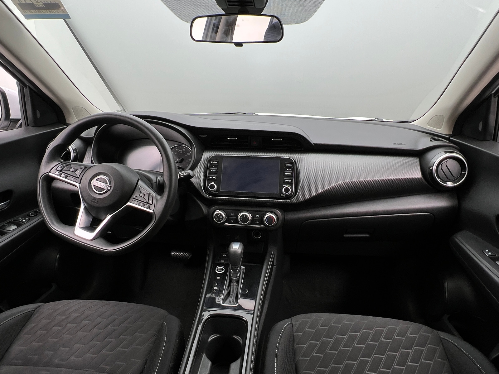 Thumbnail: 2023 Nissan Kicks - 3