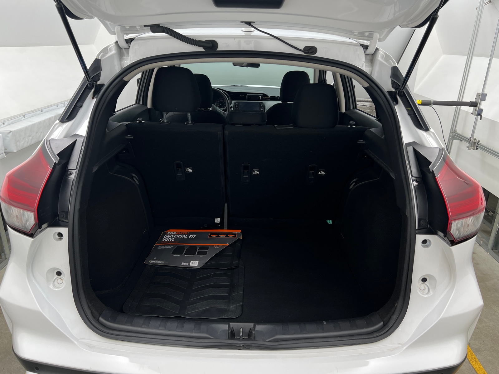 Thumbnail: 2023 Nissan Kicks - 7