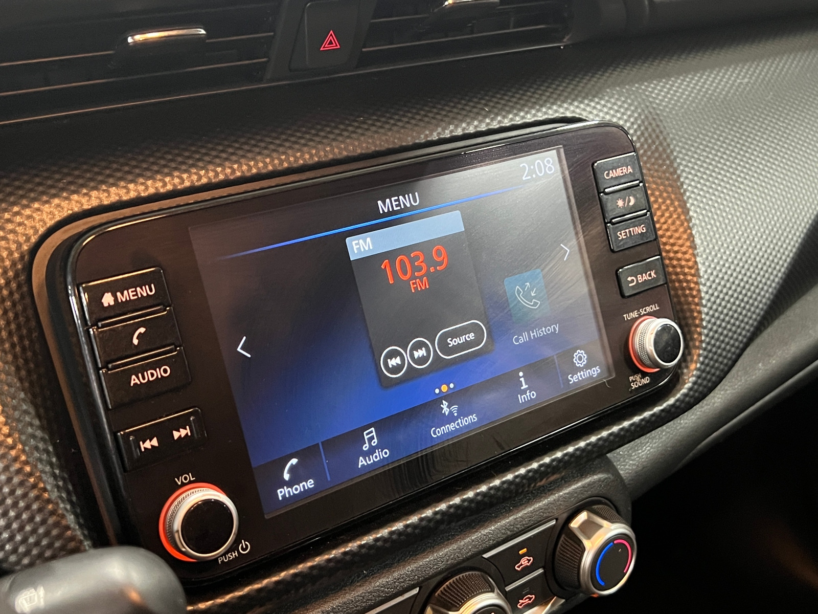 Thumbnail: 2023 Nissan Kicks - 4