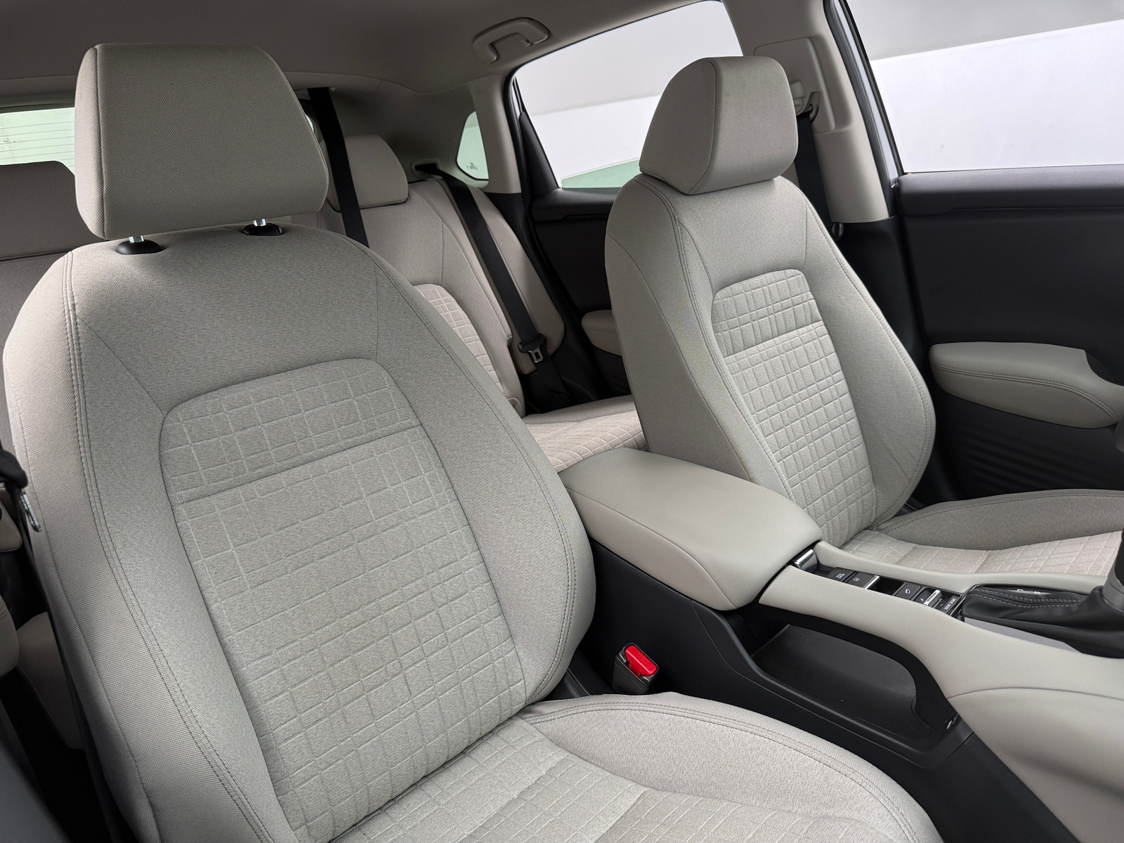 Thumbnail: 2025 Honda HR-V - 2