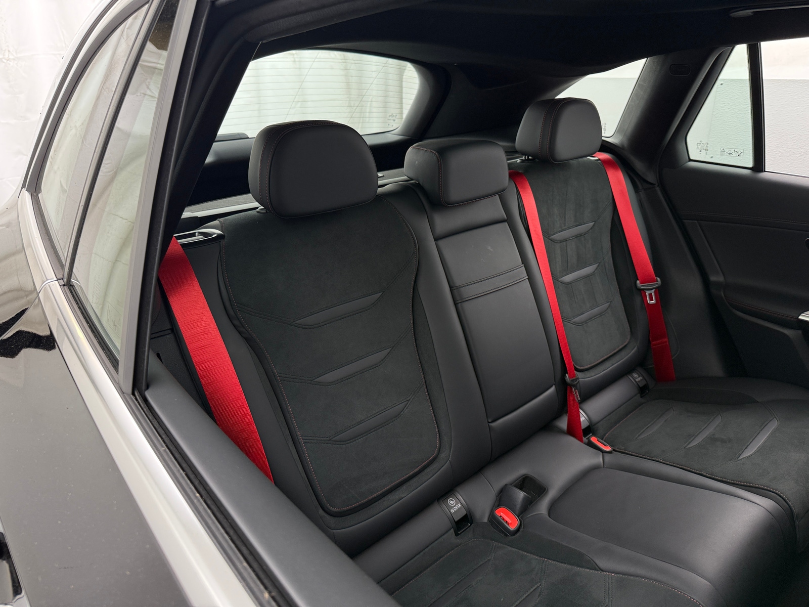 Thumbnail: 2025 Mercedes-Benz GLC - 5