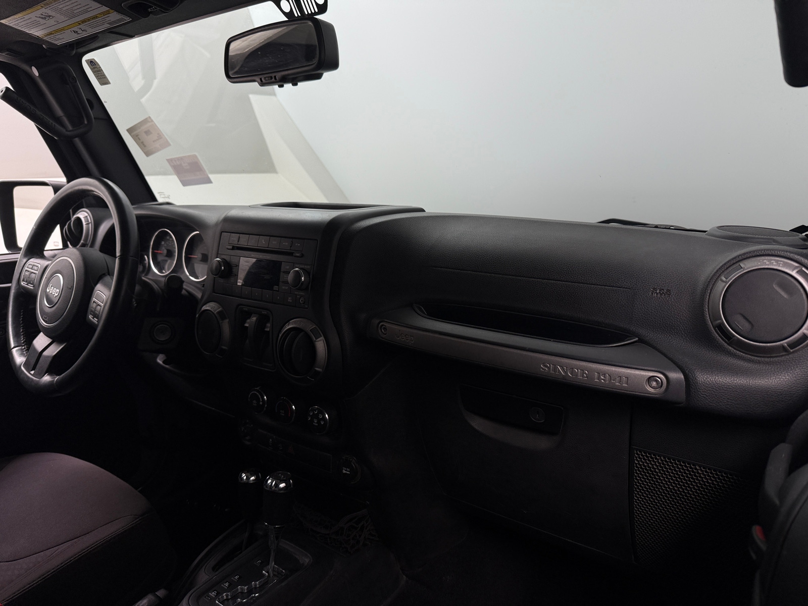 Thumbnail: 2015 Jeep Wrangler - 3