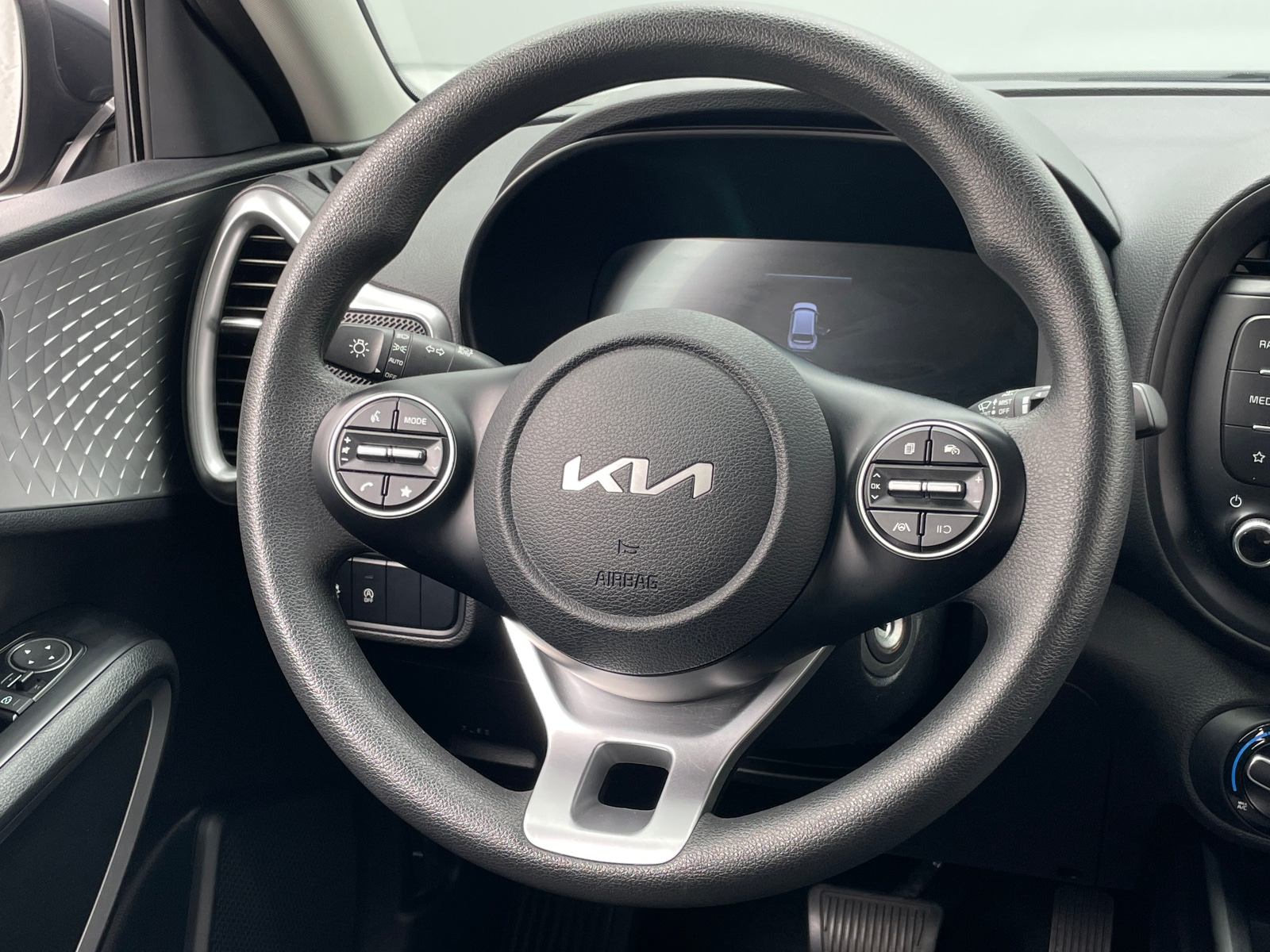 Thumbnail: 2024 Kia Soul - 5