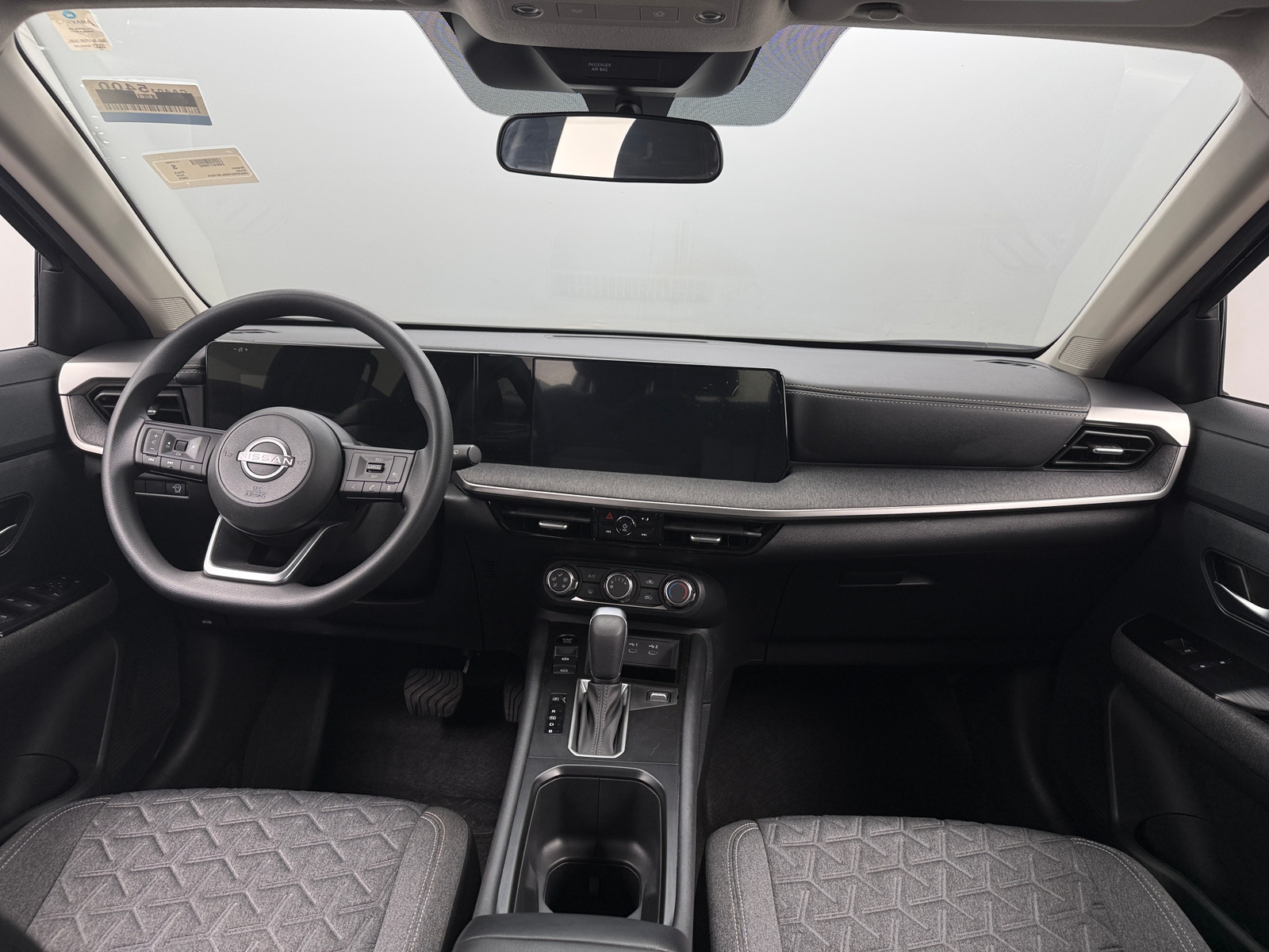 Thumbnail: 2025 Nissan Kicks - 3