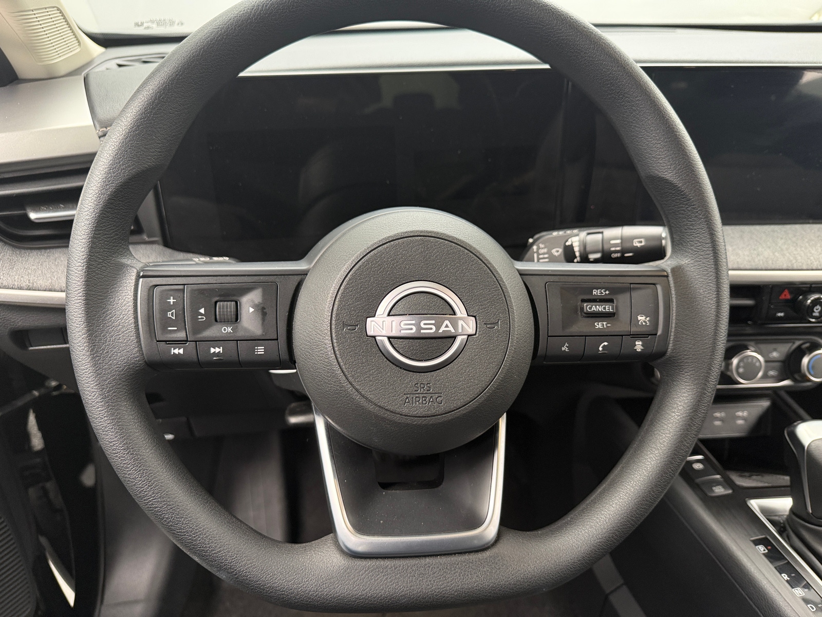 Thumbnail: 2025 Nissan Kicks - 5