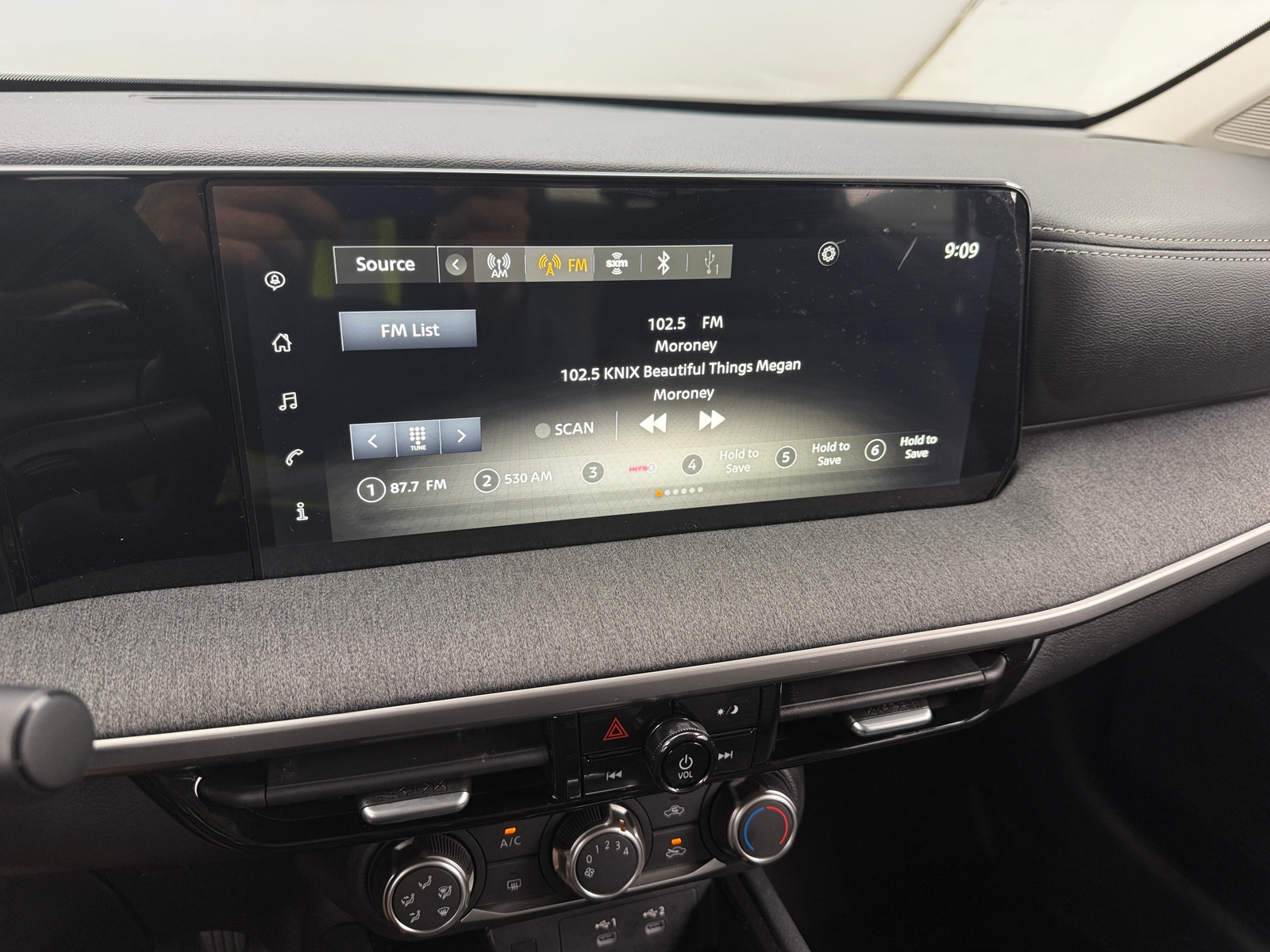 Thumbnail: 2025 Nissan Kicks - 4