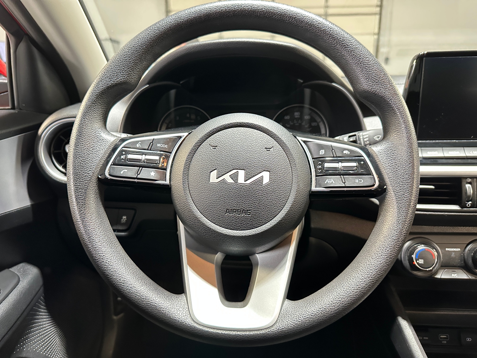 Thumbnail: 2024 Kia Forte - 5