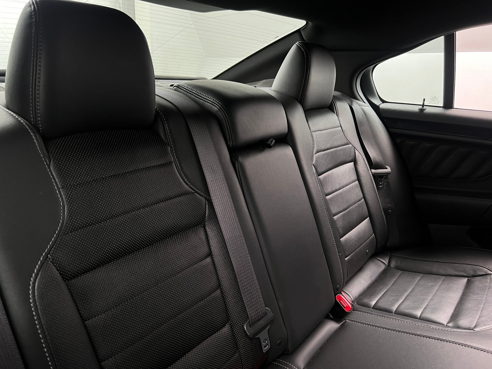 Thumbnail: 2018 Ford Taurus - 5