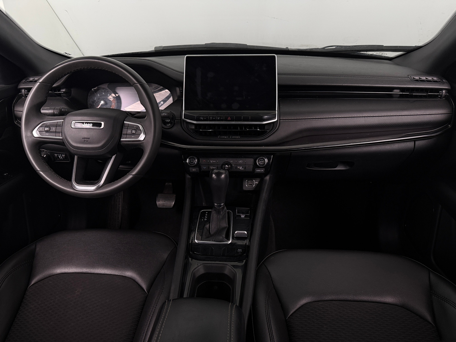 Thumbnail: 2022 Jeep Compass - 3