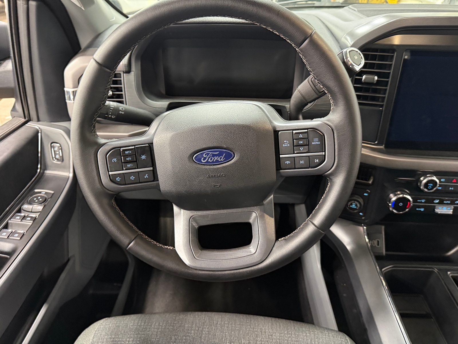 Thumbnail: 2025 Ford Econoline - 5