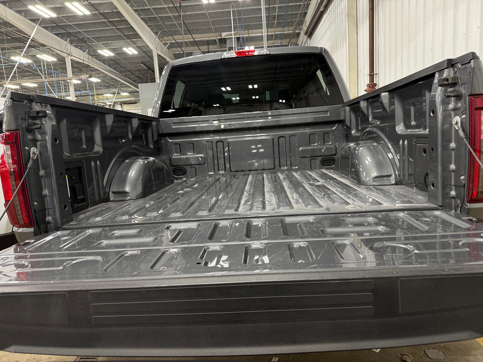 Thumbnail: 2025 Ford Econoline - 7