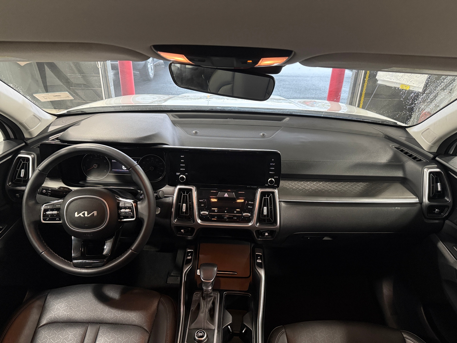 Thumbnail: 2023 Kia Sorento - 2