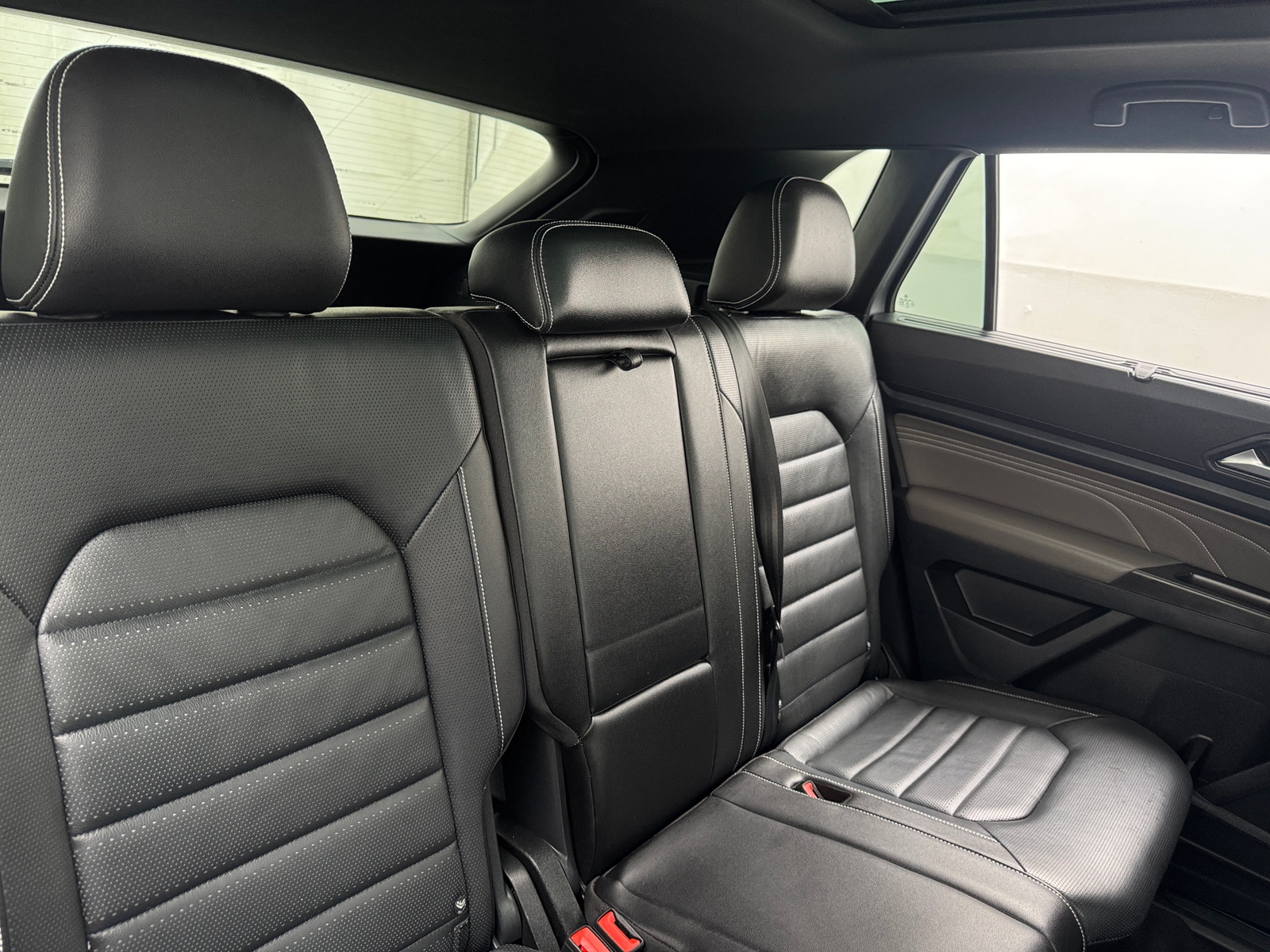 Thumbnail: 2023 Volkswagen Atlas - 5